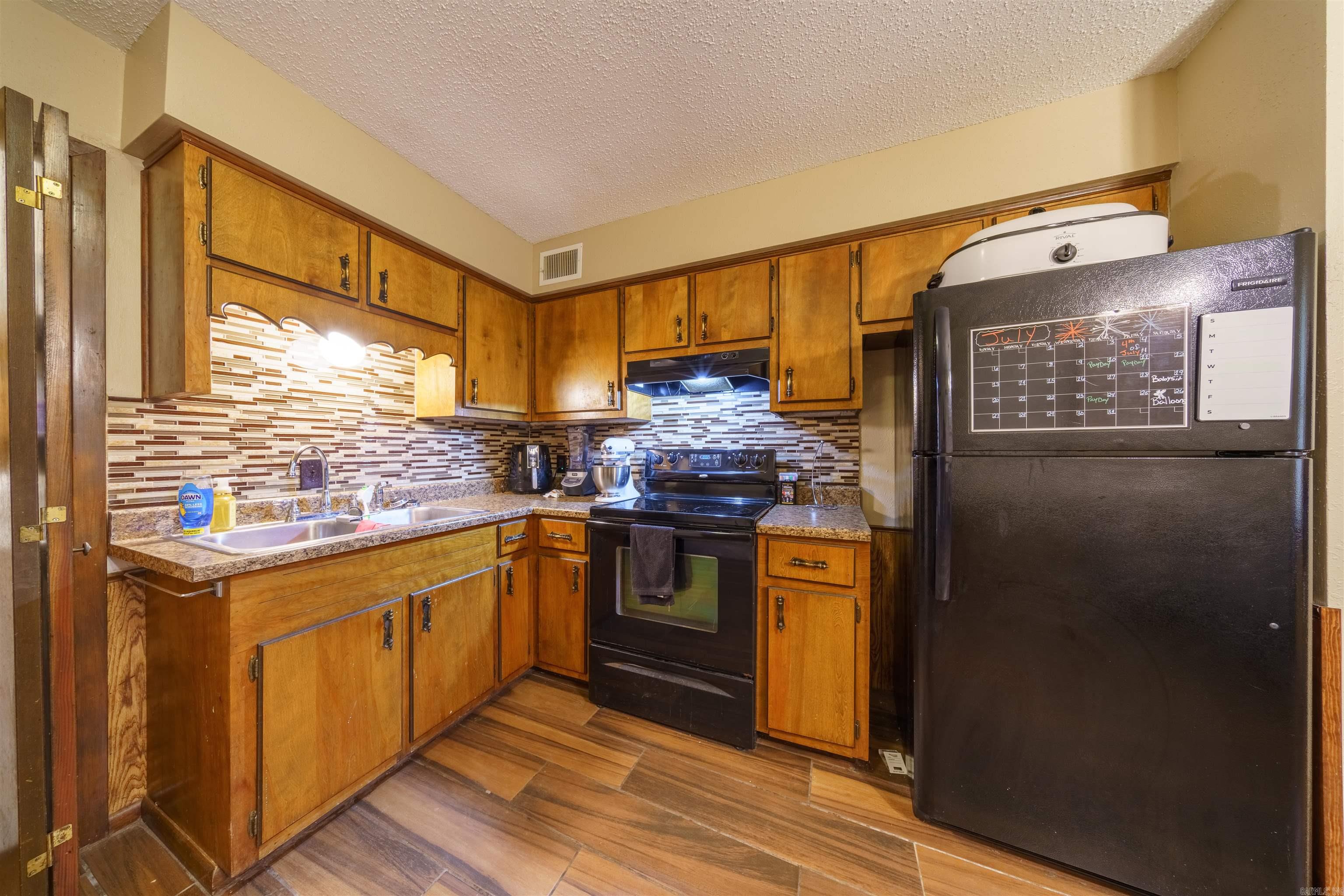 65 oak  Ash Flat, AR