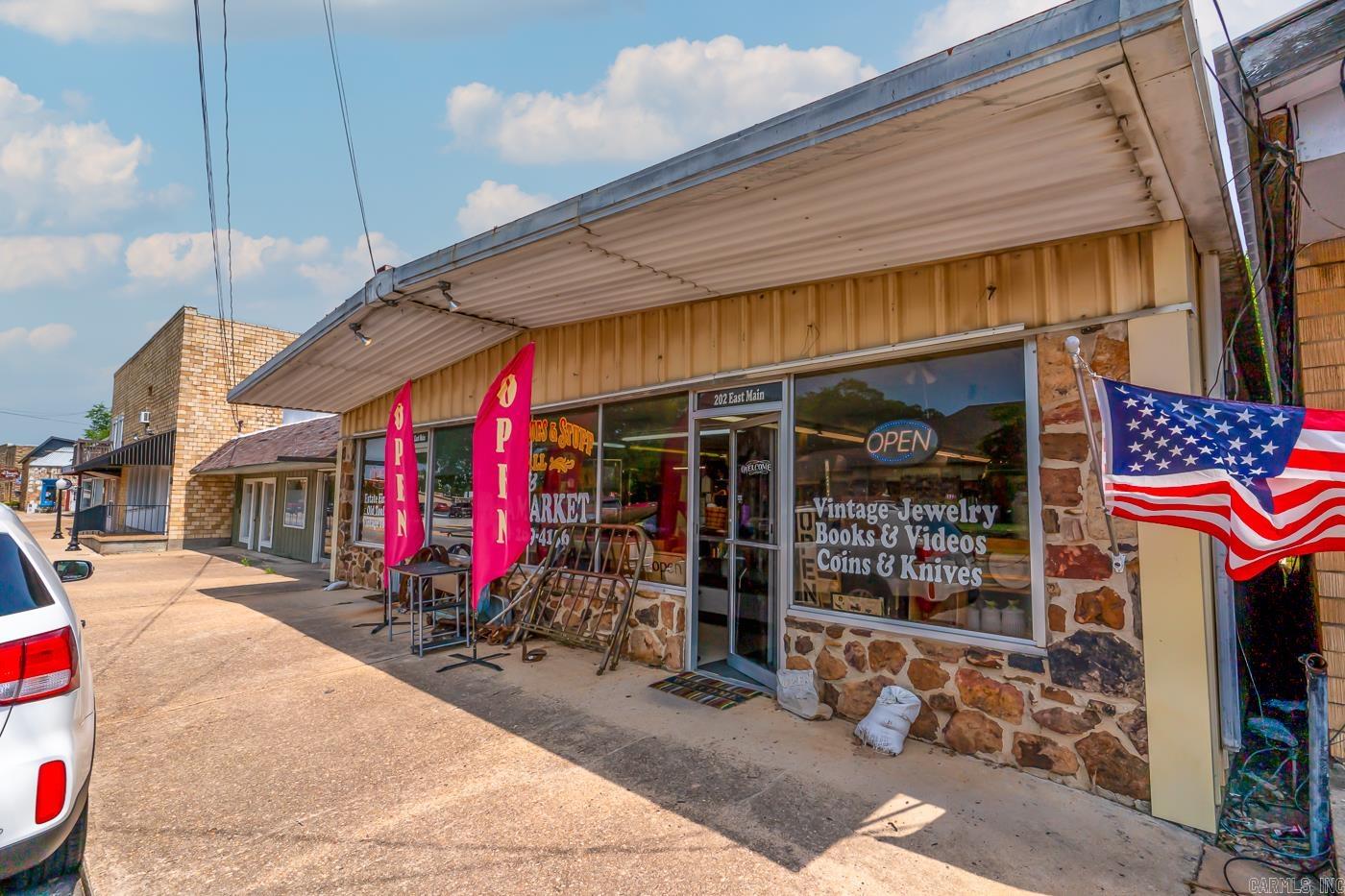 202 E Main  Mountain View, AR