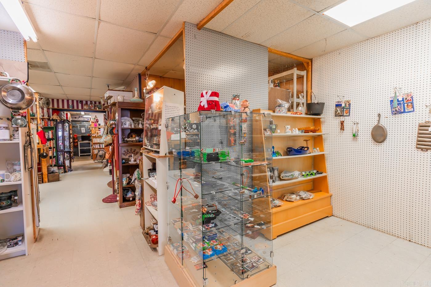 202 E Main  Mountain View, AR