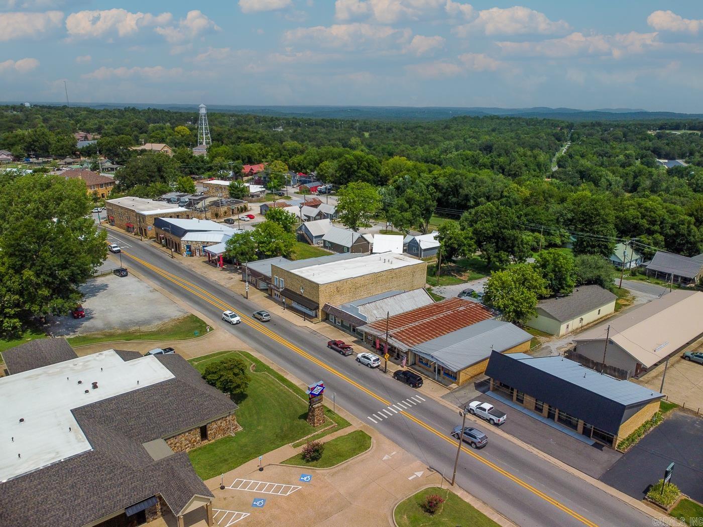 202 E Main  Mountain View, AR