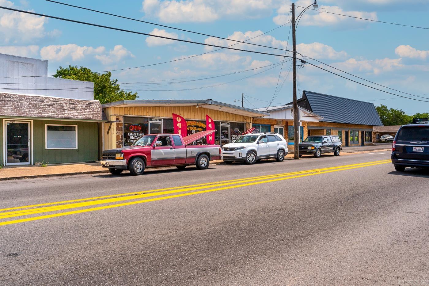 202 E Main  Mountain View, AR