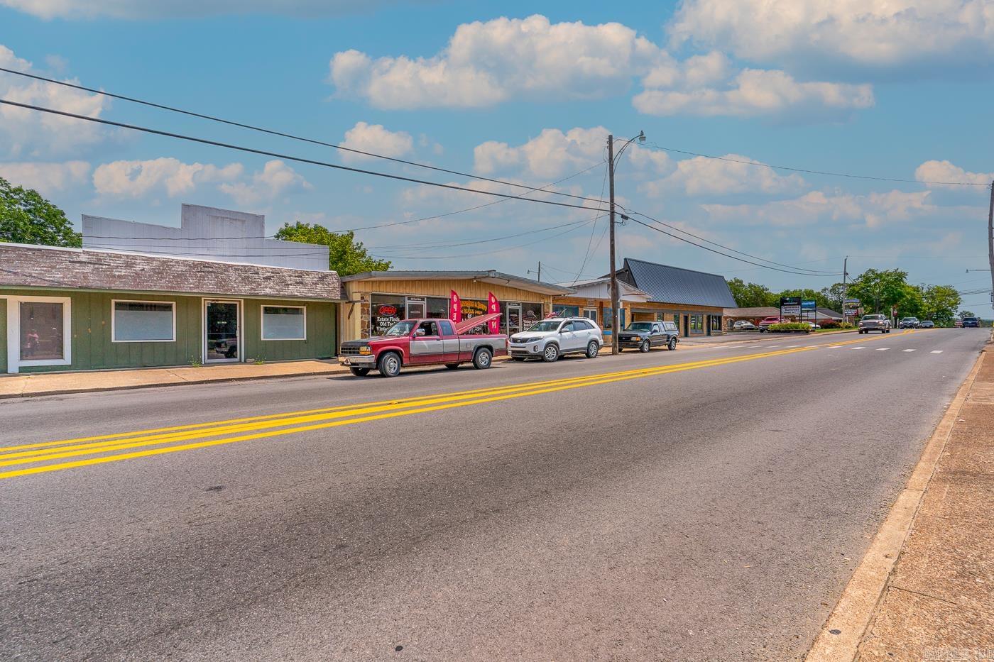 202 E Main  Mountain View, AR
