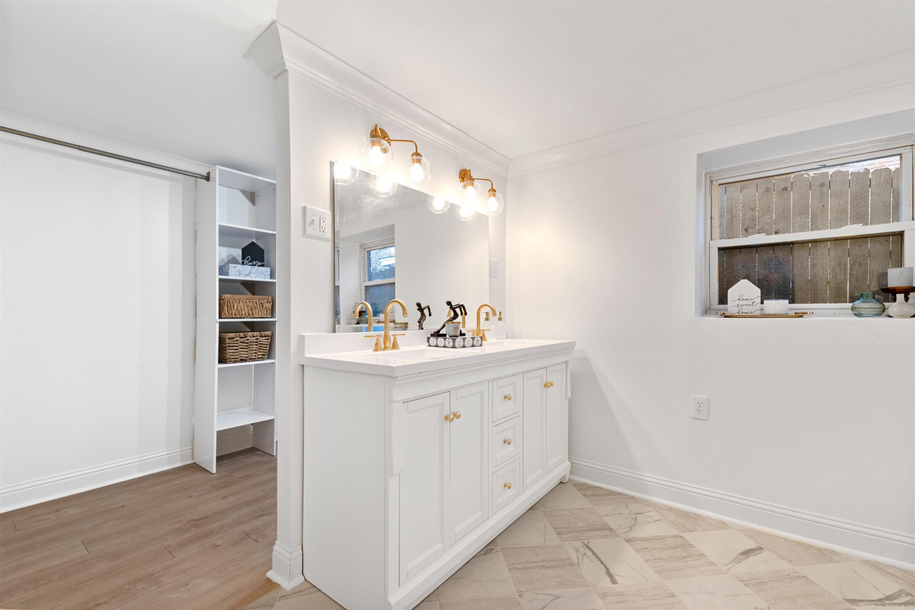 1607 Grove Hill  North Little Rock, AR