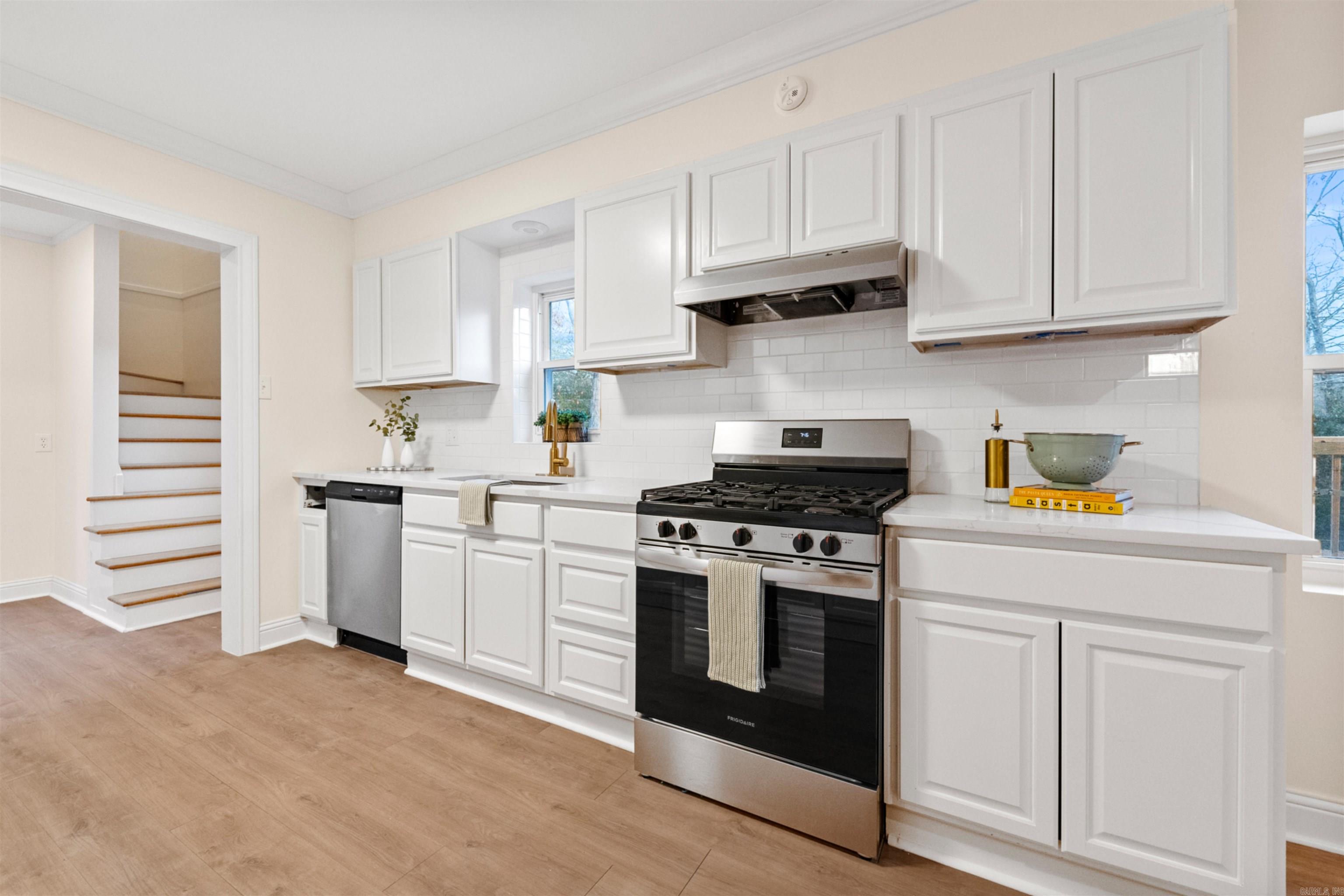 1607 Grove Hill  North Little Rock, AR
