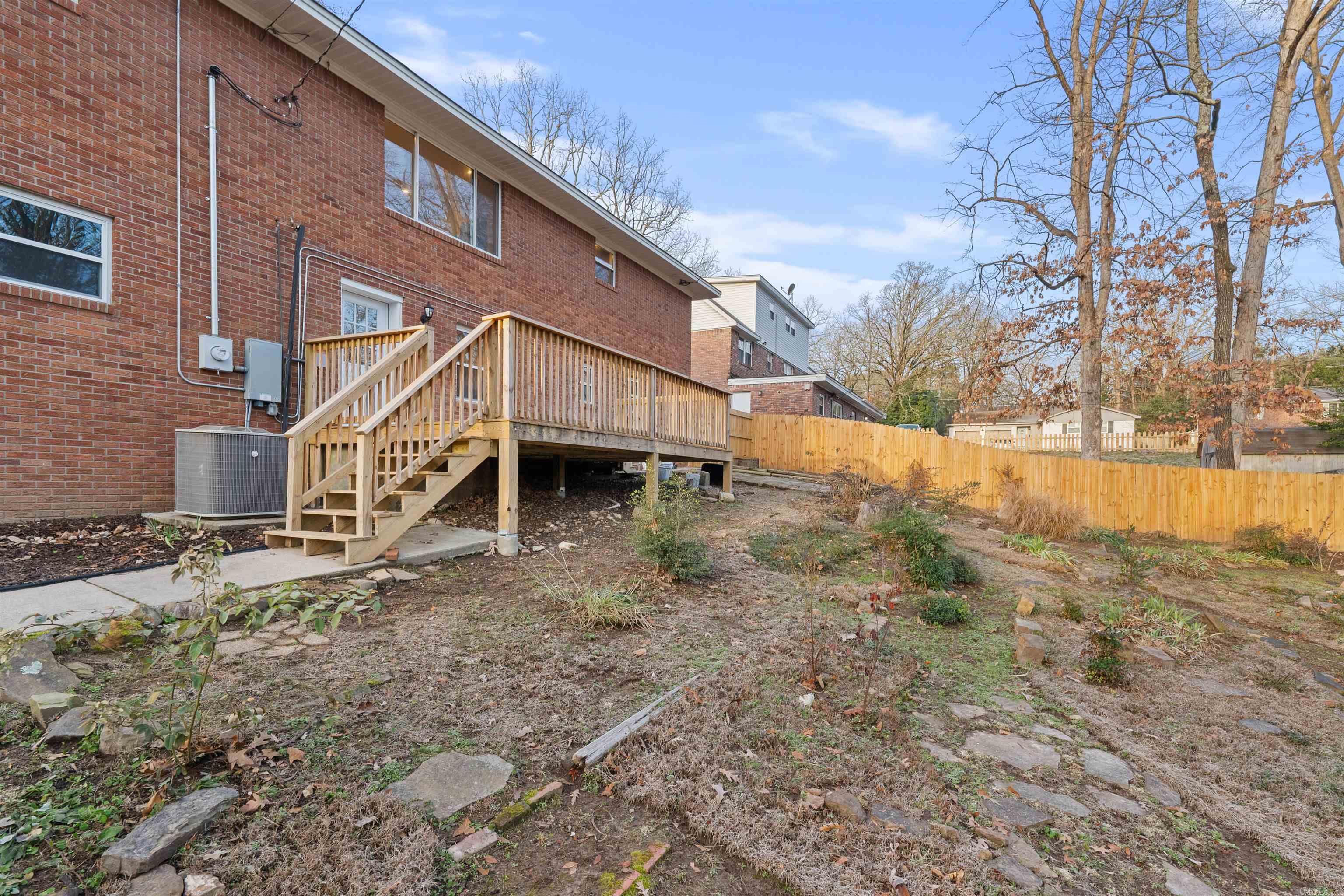 1607 Grove Hill  North Little Rock, AR