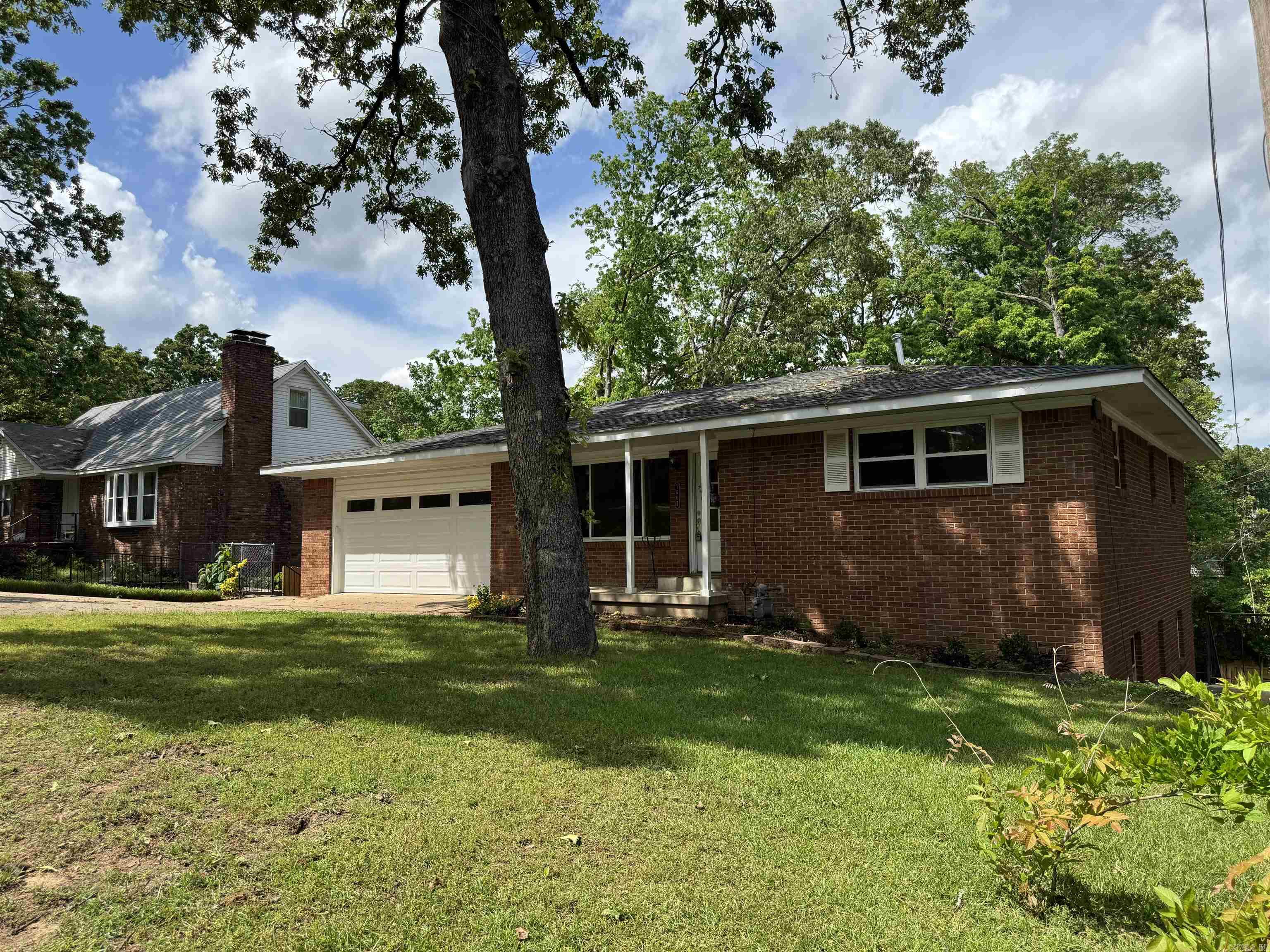 1607 Grove Hill  North Little Rock, AR