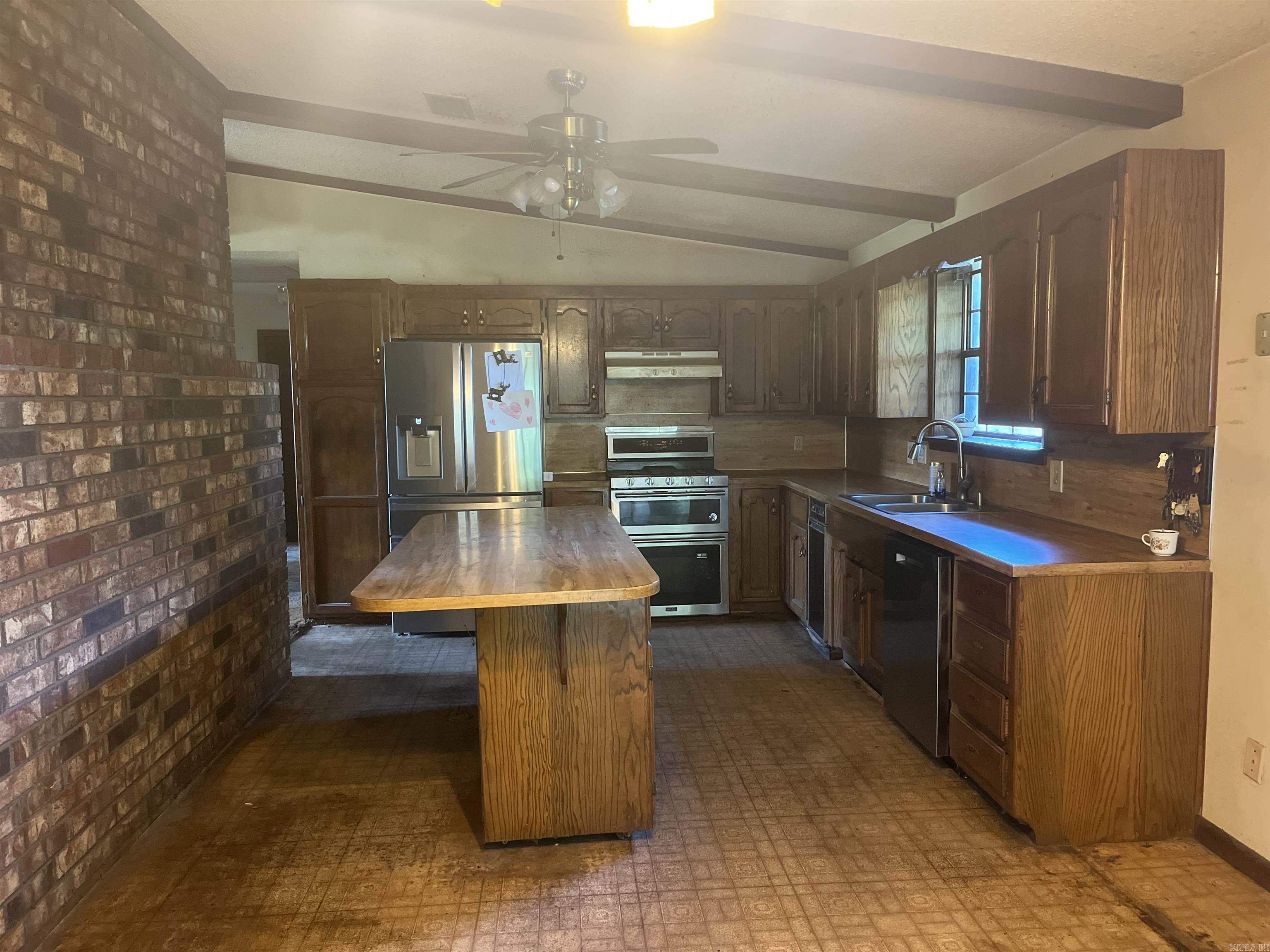 38631 Highway 67  Donaldson, AR