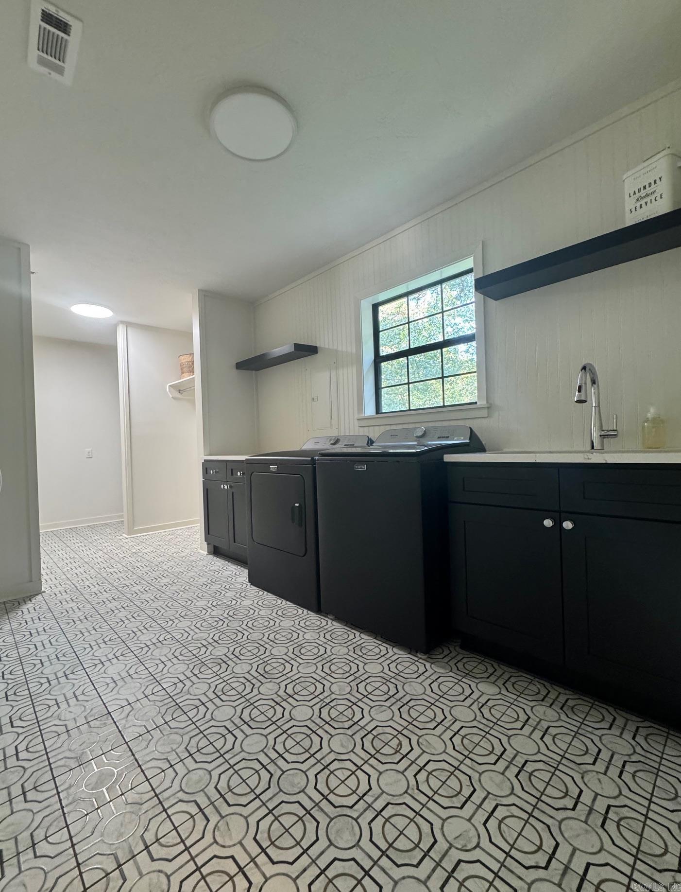 34 E Waterfall Heber Springs, AR 72543