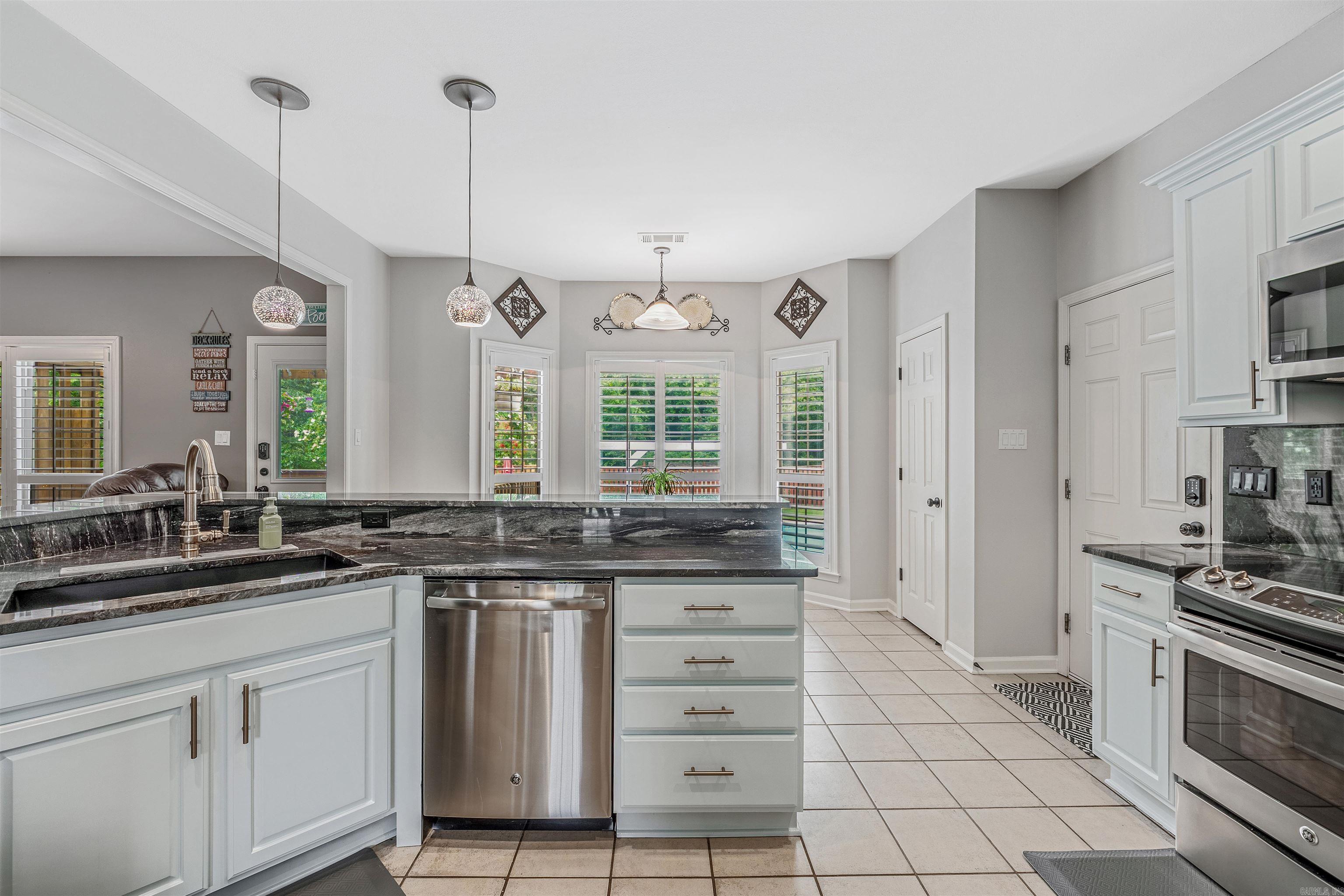 4227 Millbrook Dr  Bryant, AR