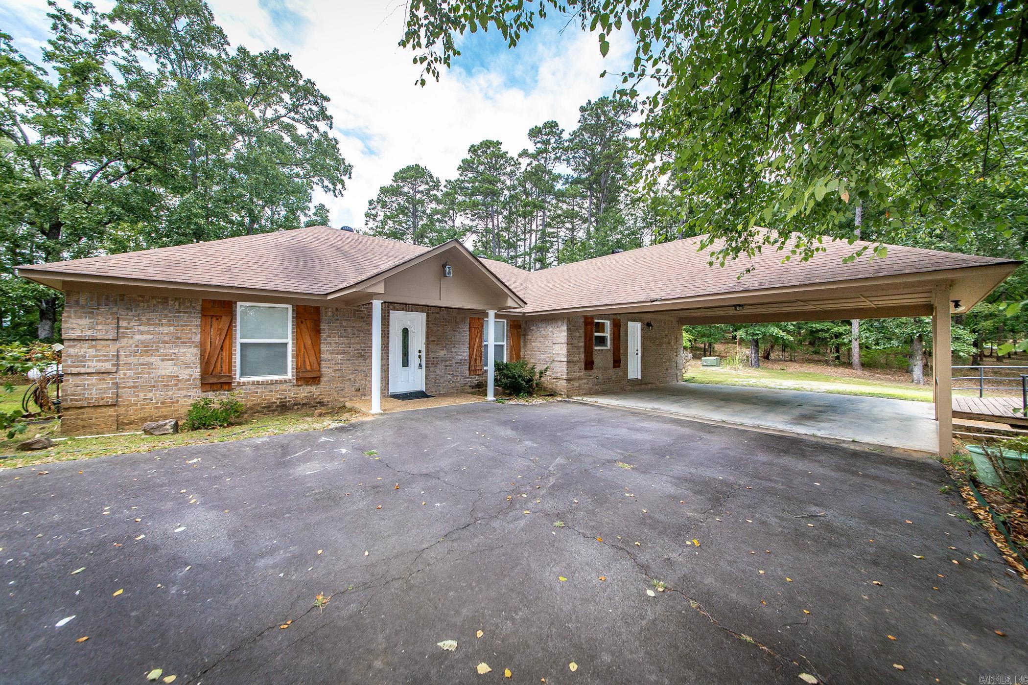 100 Traway  Edgemont, AR