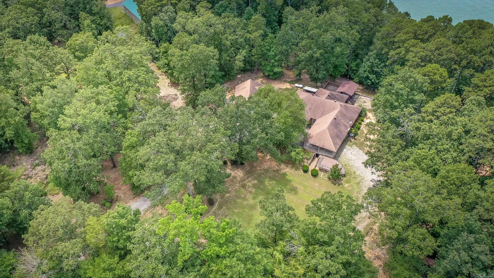100 Traway  Edgemont, AR
