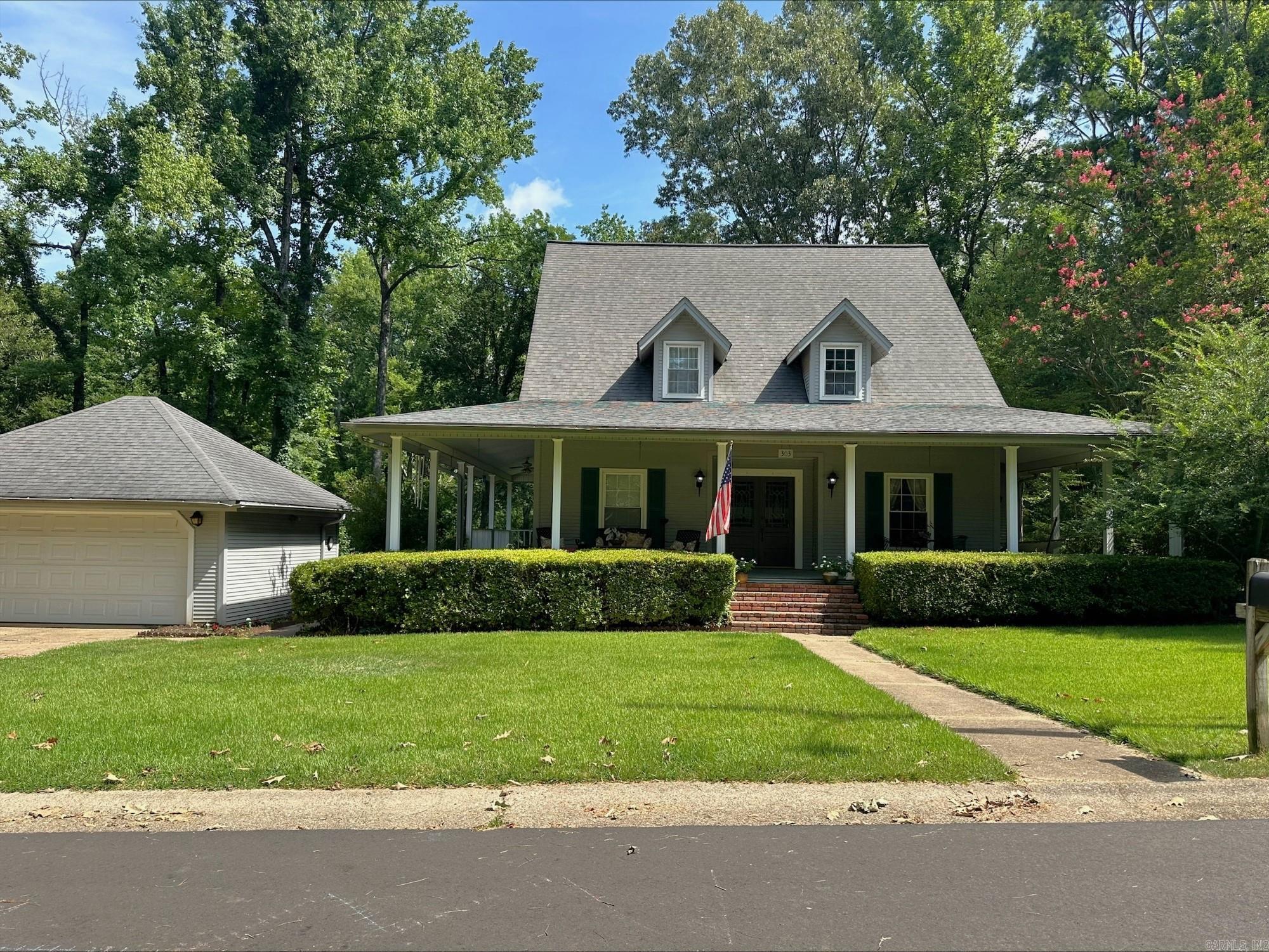 303 Marie  Warren, AR