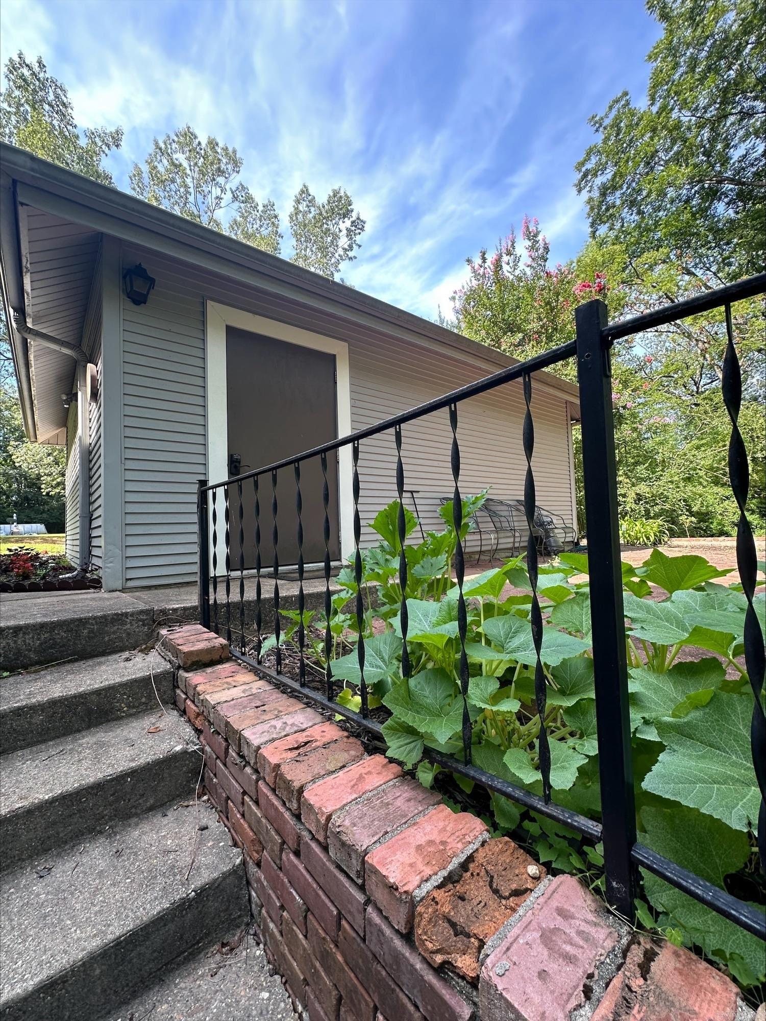 303 Marie  Warren, AR