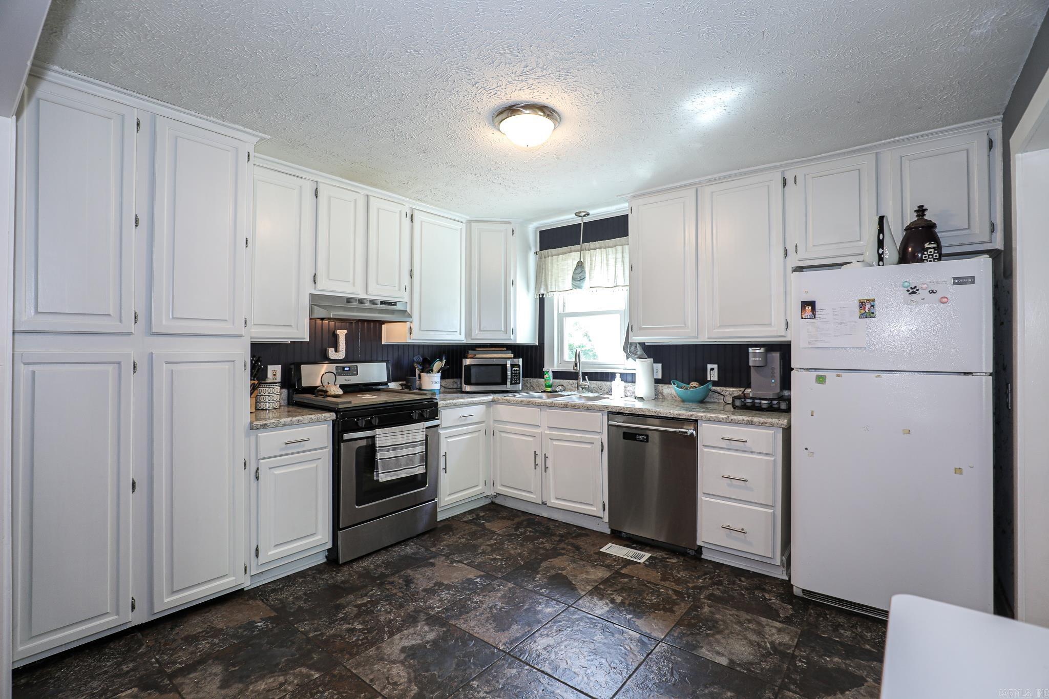 811 HESTER  Benton, AR