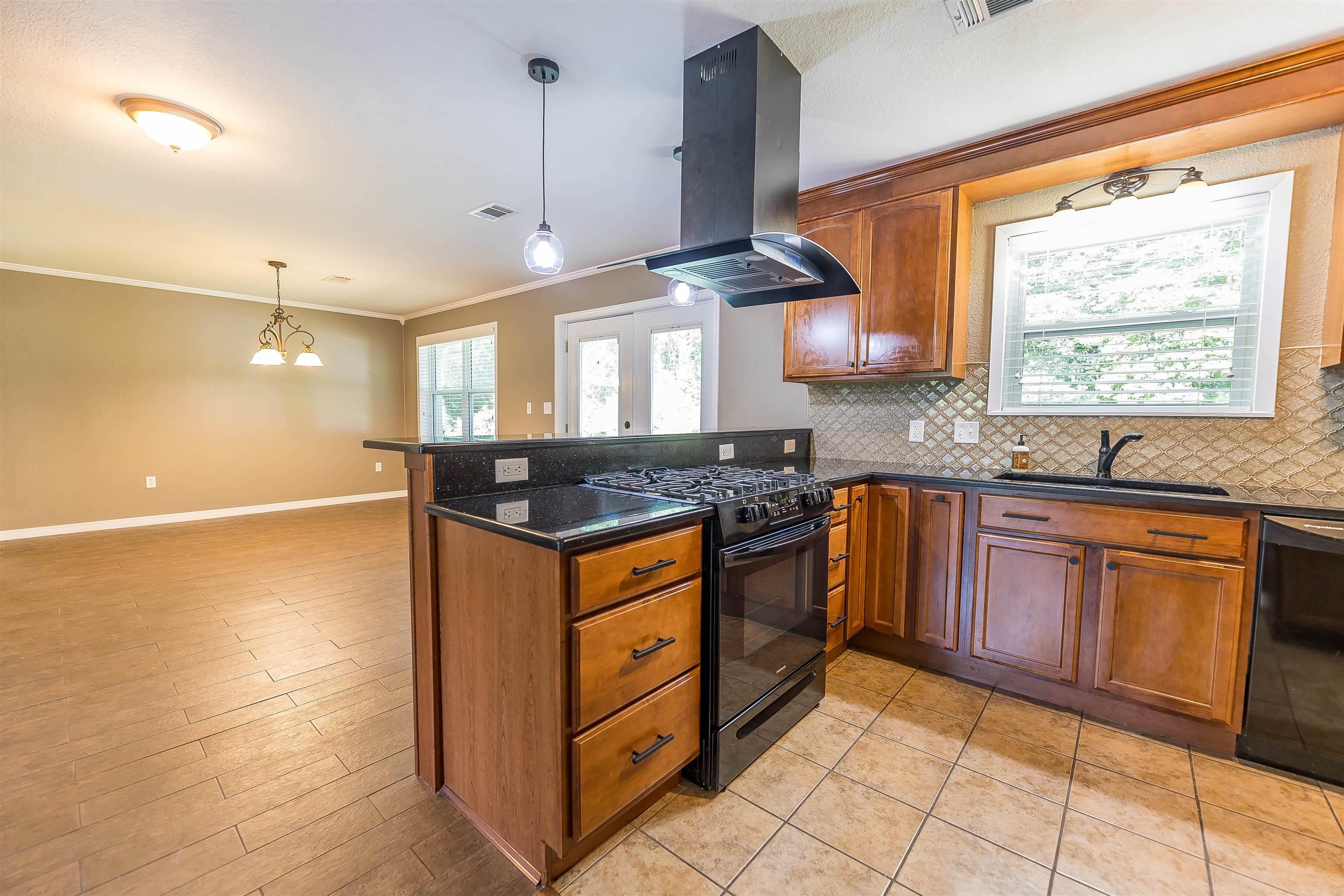 2666 Warren  Camden, AR