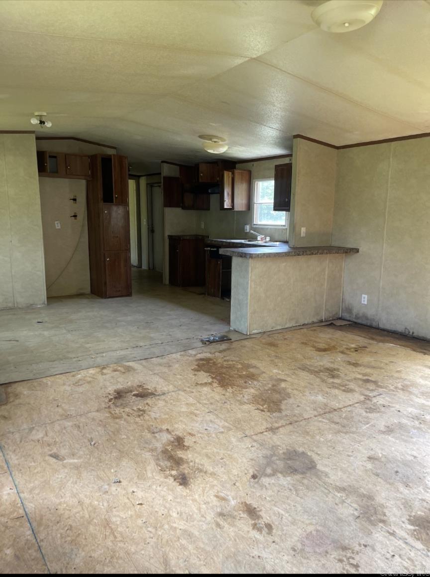 592 Monument  Strong, AR