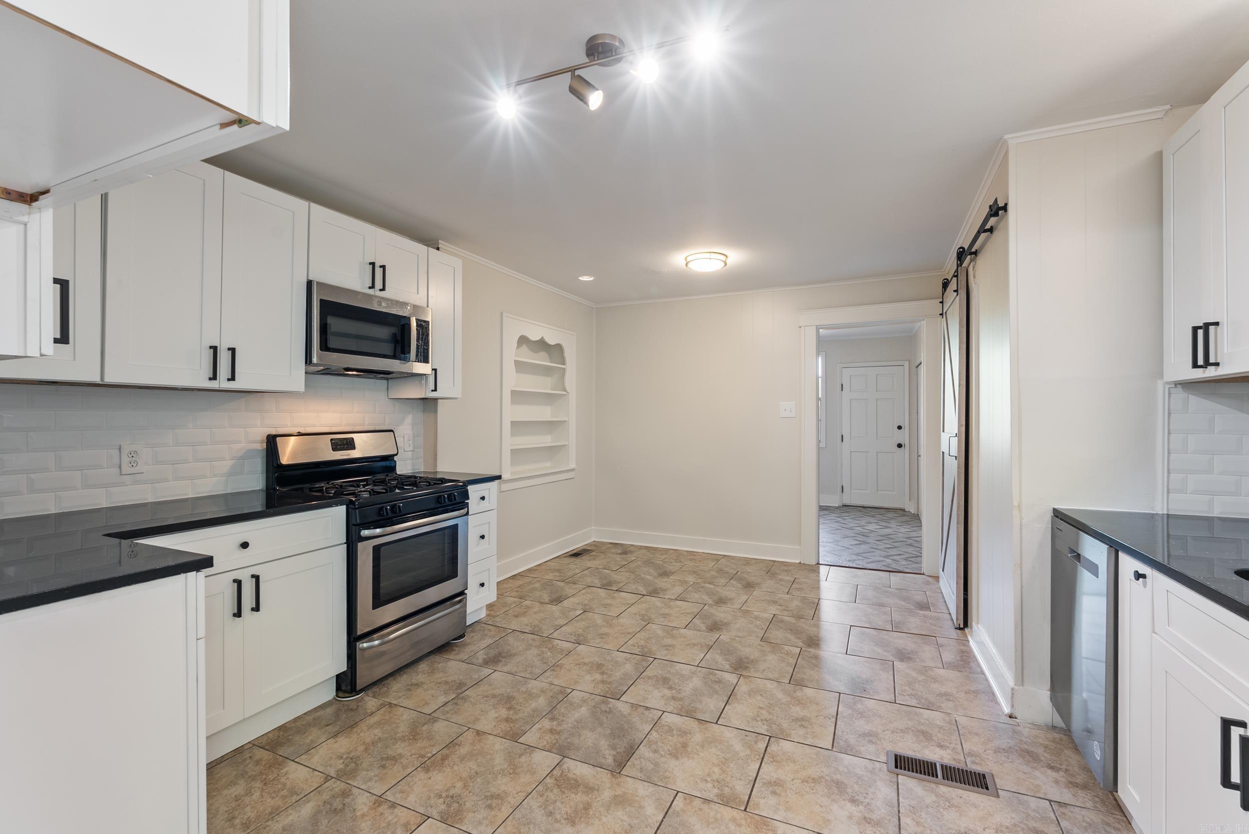 104 N Cedar  Little Rock, AR