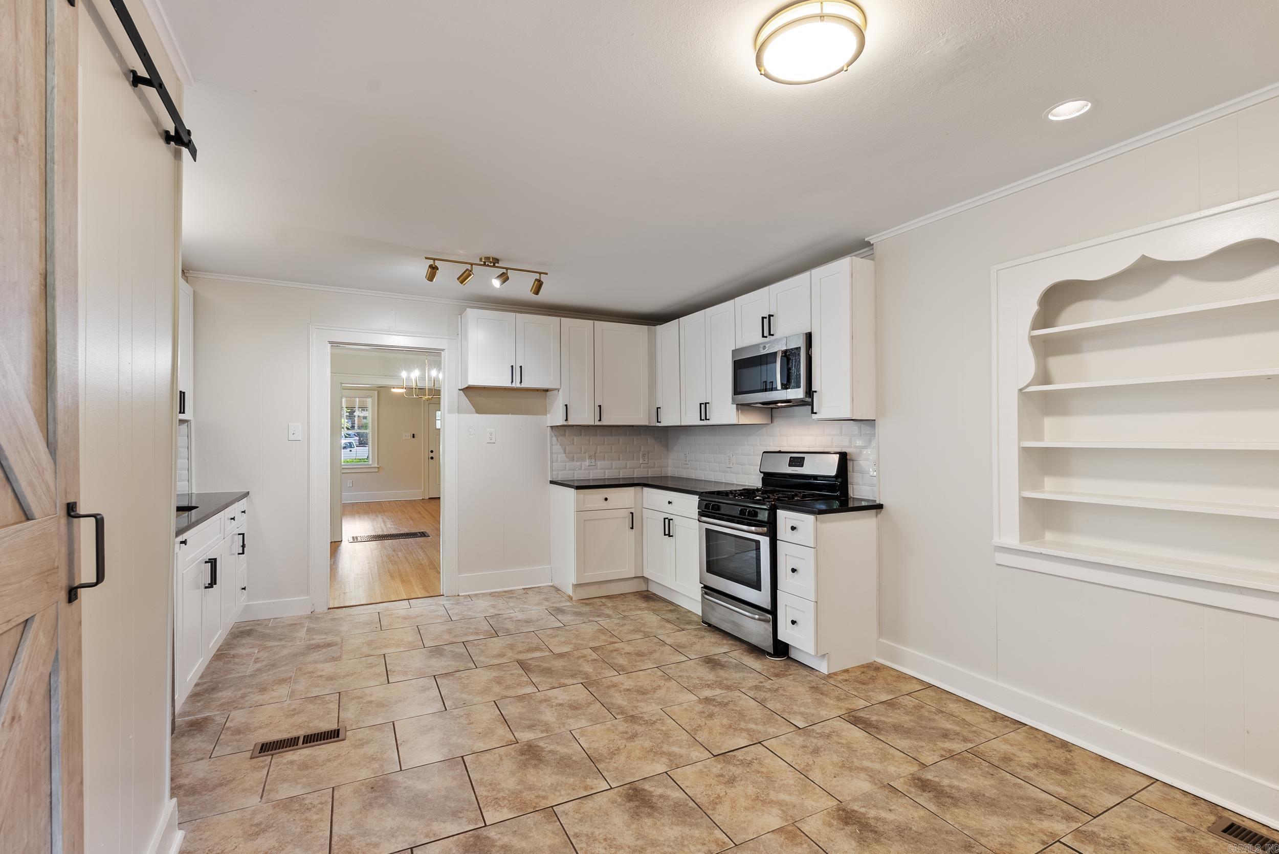 104 N Cedar  Little Rock, AR