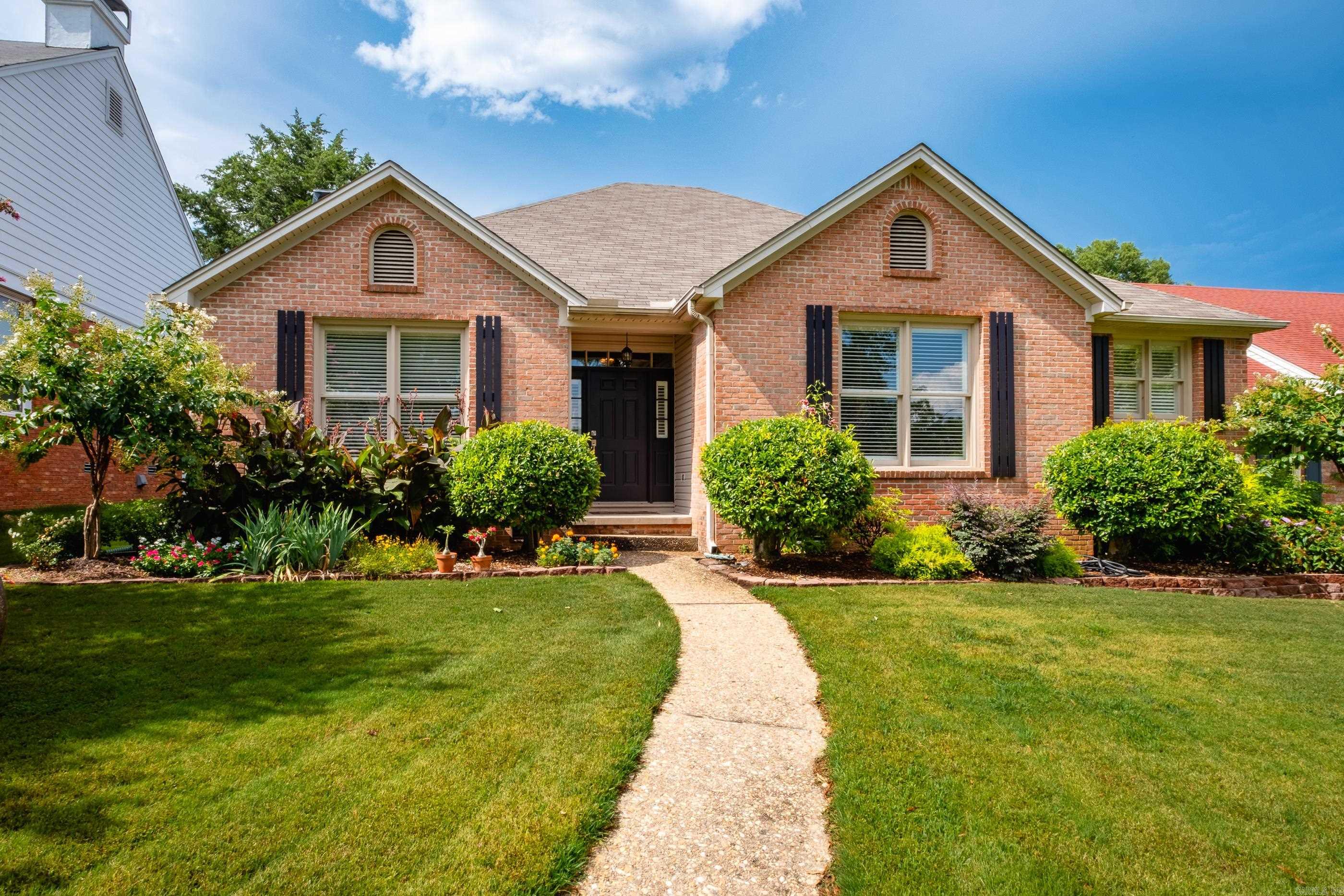 14 Carrollton Court Little Rock, AR 72211
