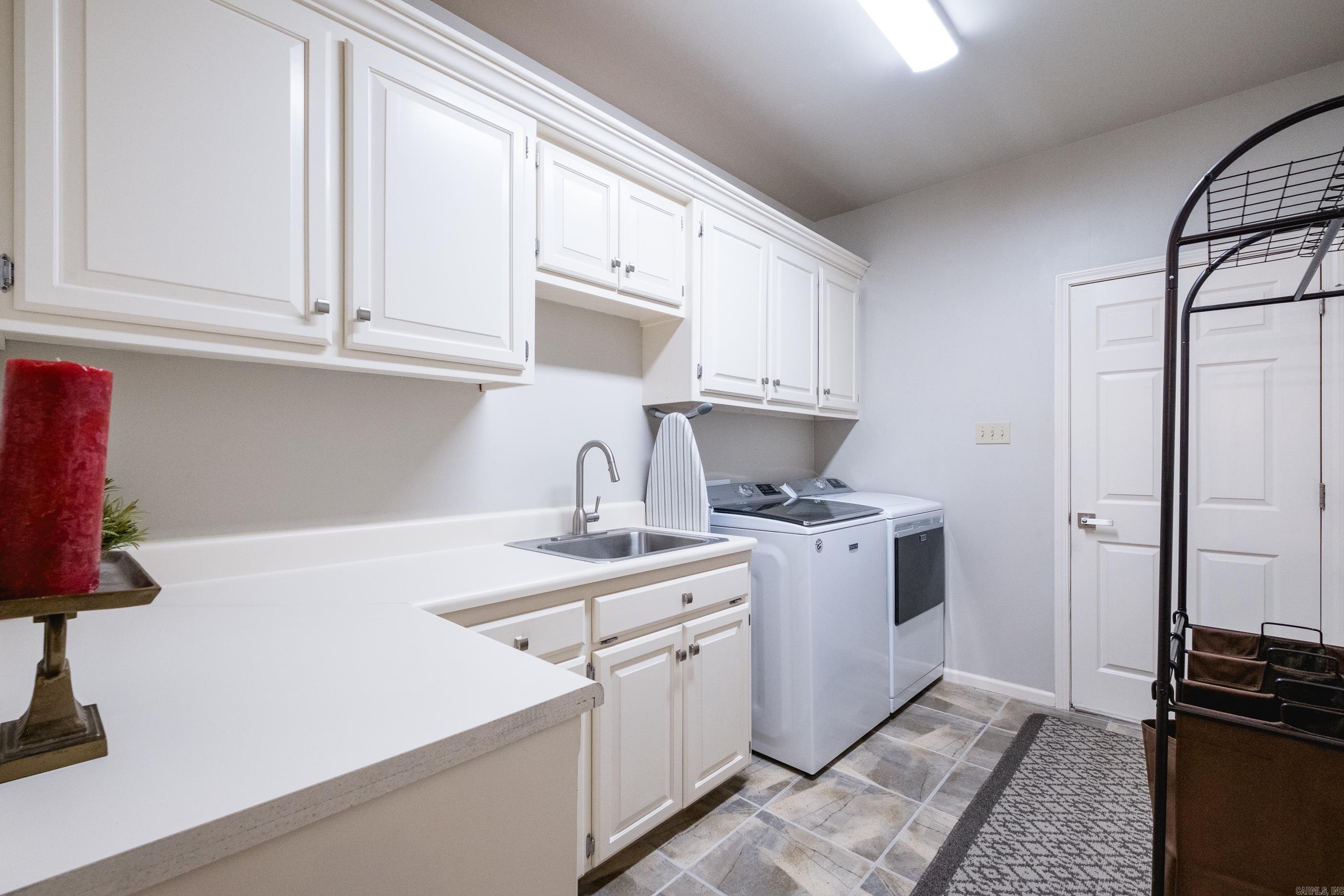 14 Carrollton Court Little Rock, AR 72211