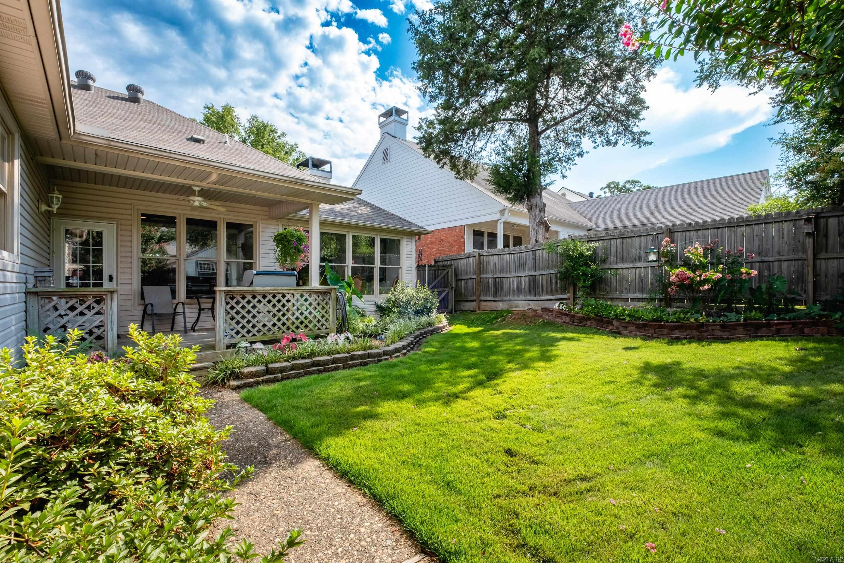 14 Carrollton Court Little Rock, AR 72211