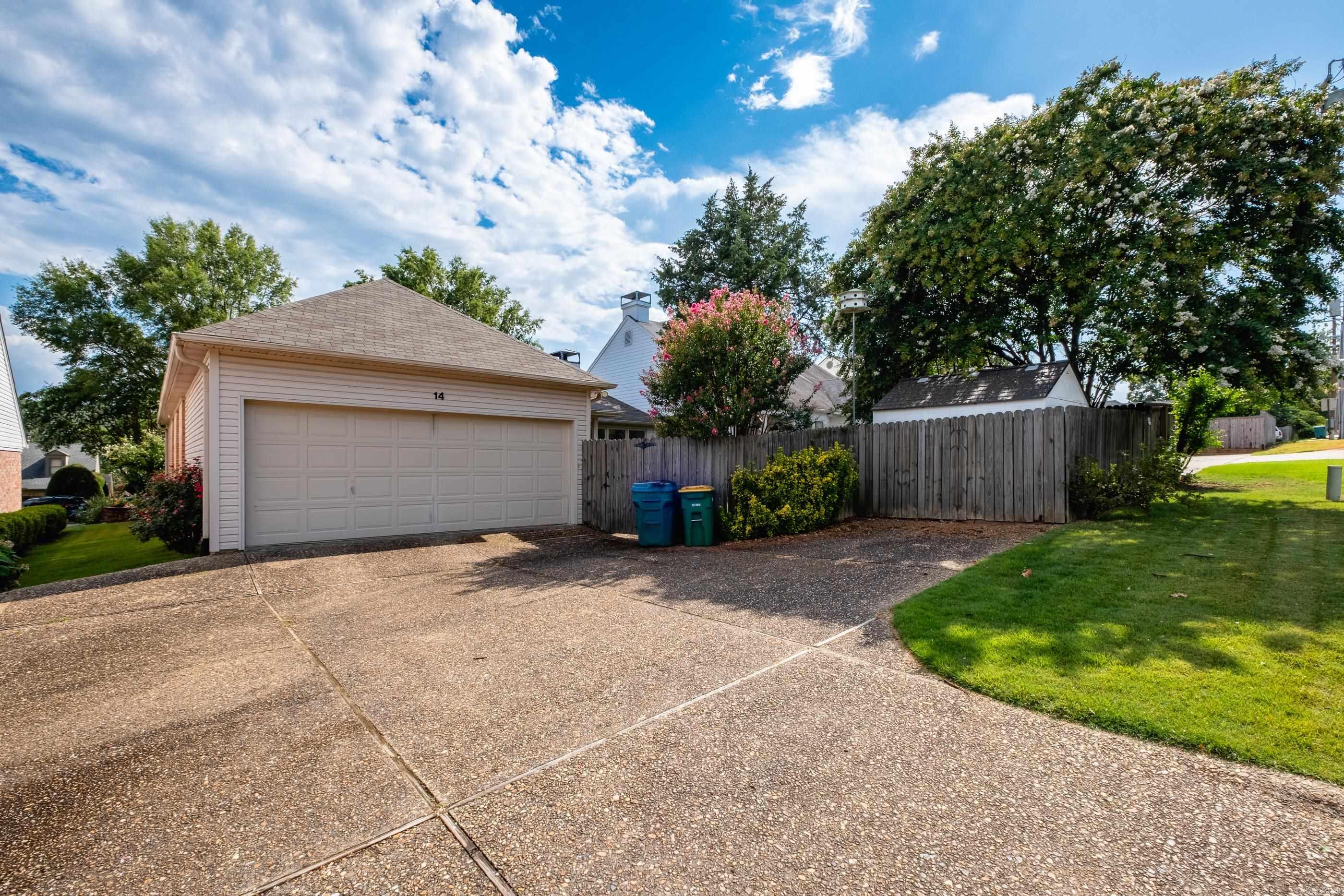 14 Carrollton Court Little Rock, AR 72211