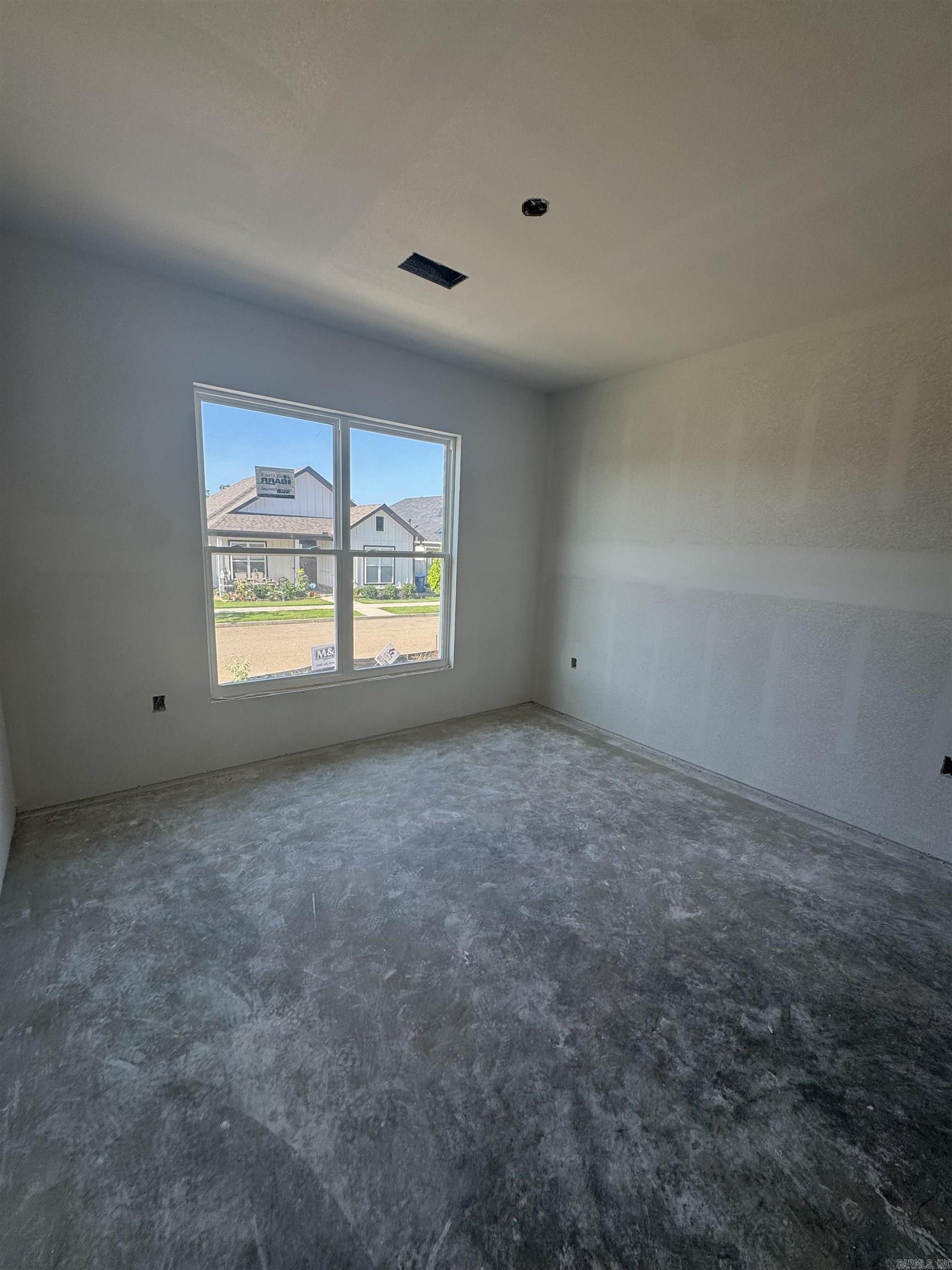 227 B  Bryant, AR
