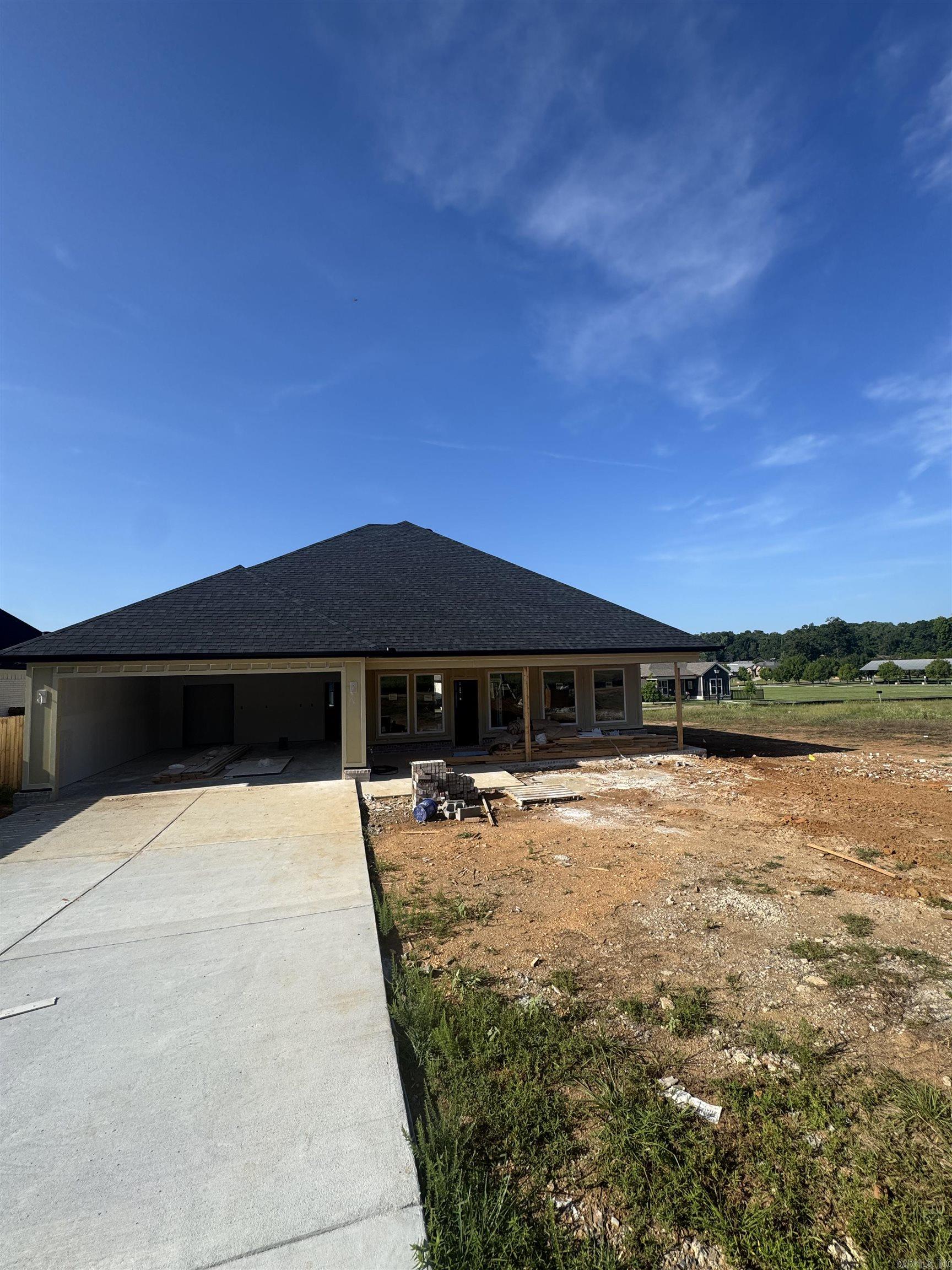 227 B  Bryant, AR