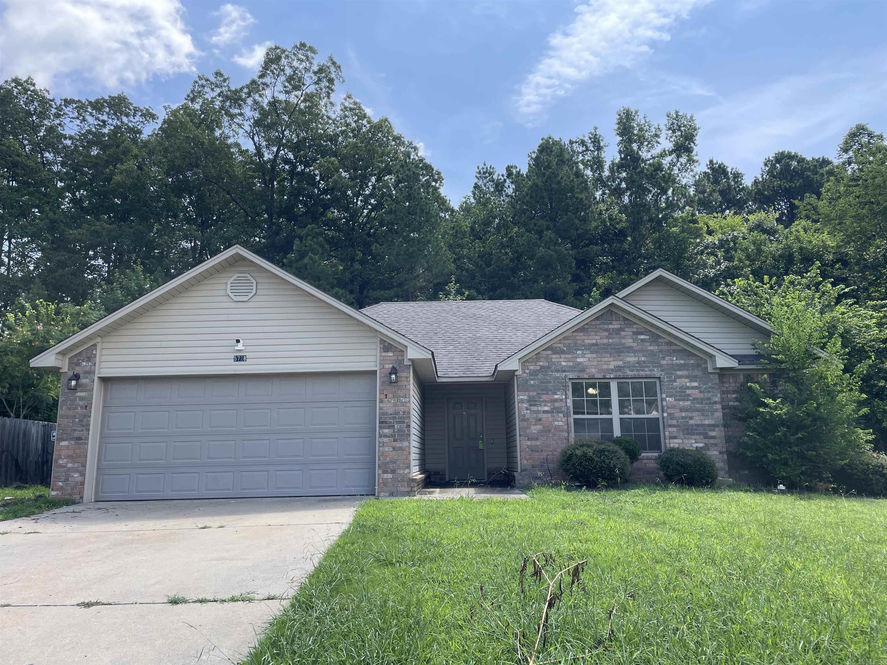 5728 John Hancock Dr  Benton, AR