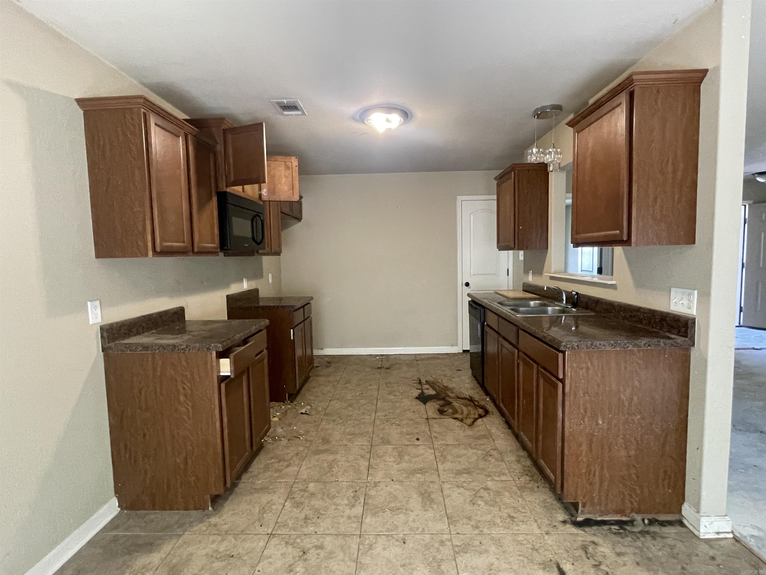 5728 John Hancock Dr  Benton, AR