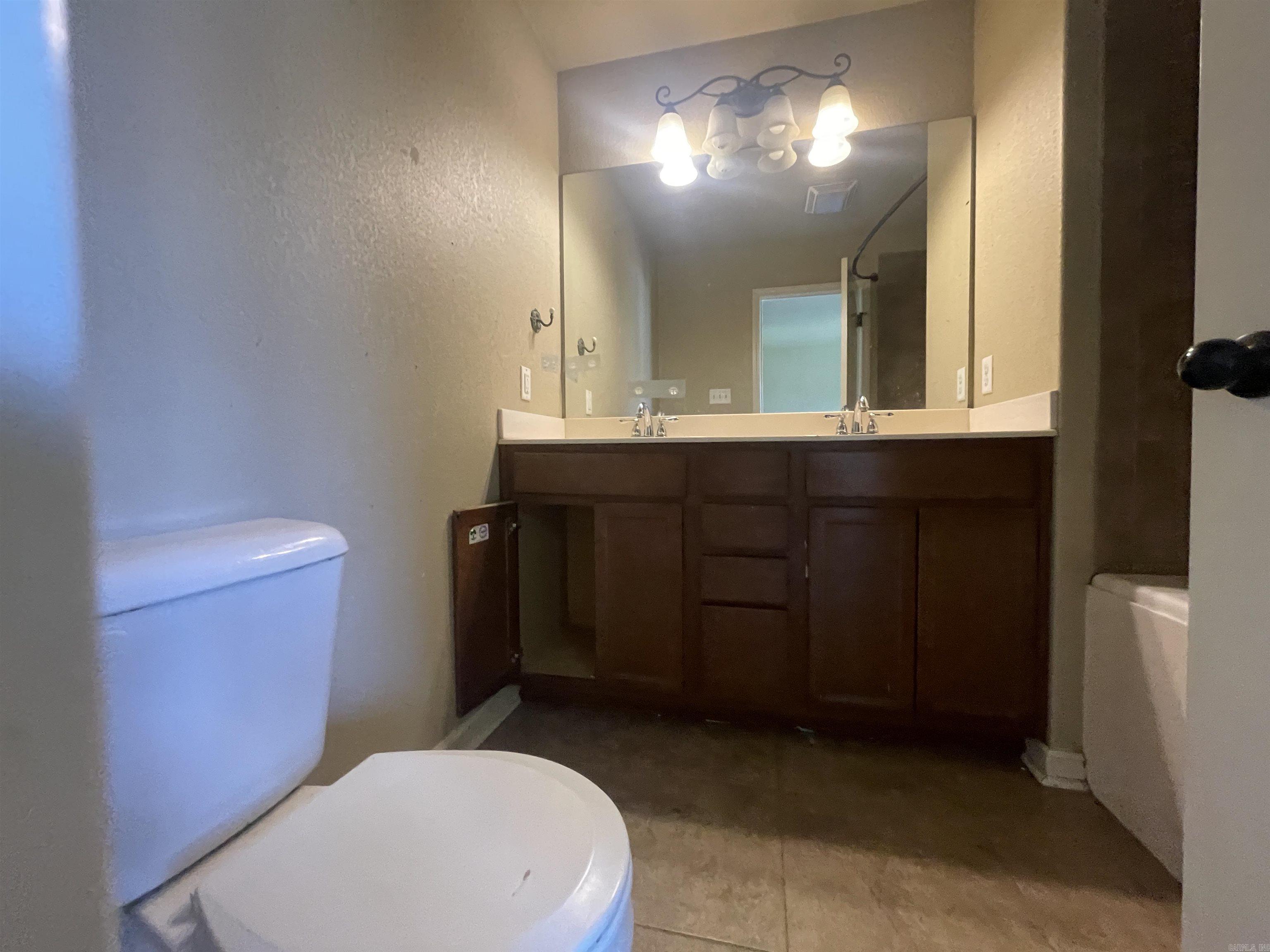 5728 John Hancock Dr  Benton, AR