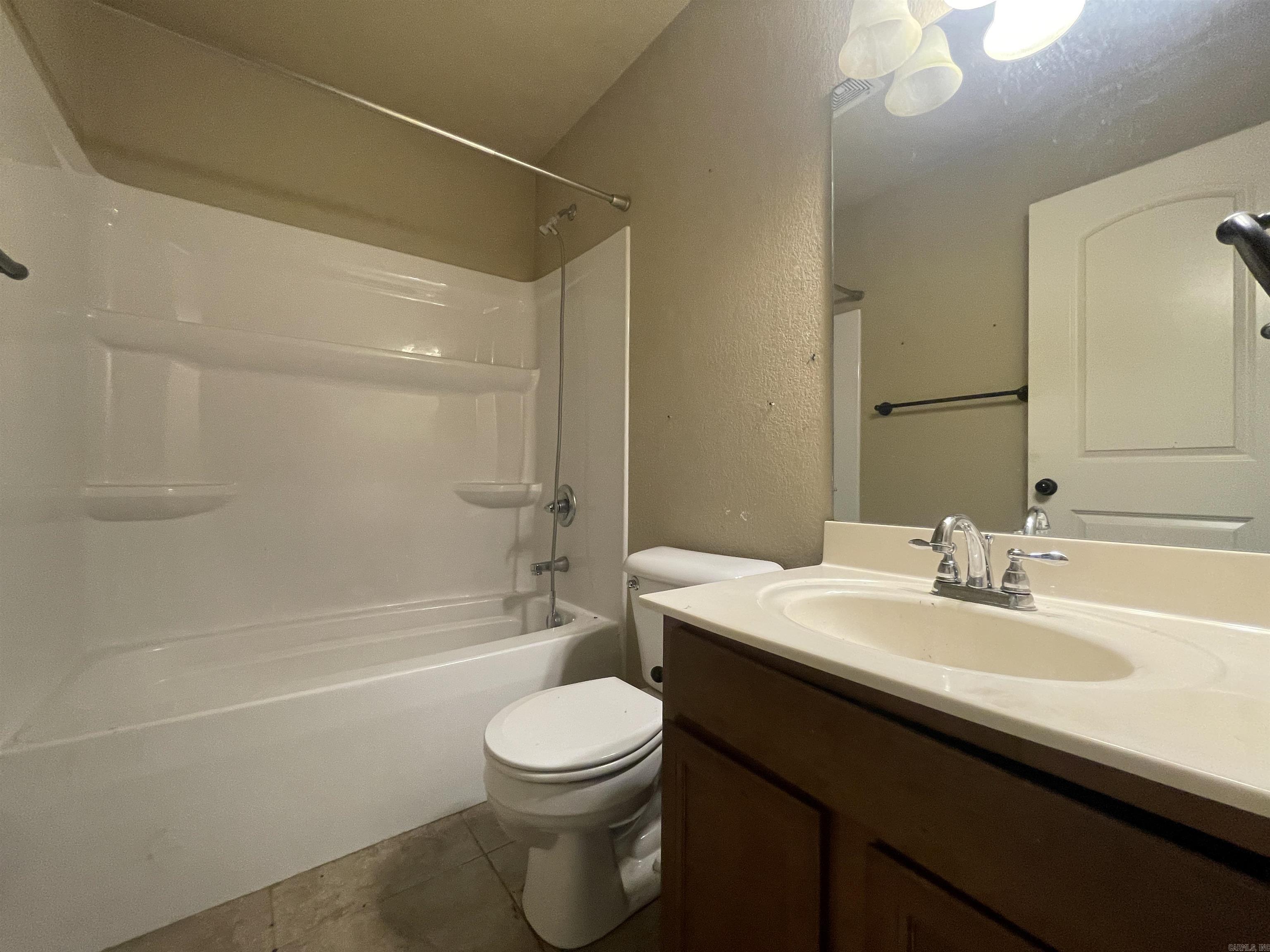 5728 John Hancock Dr  Benton, AR