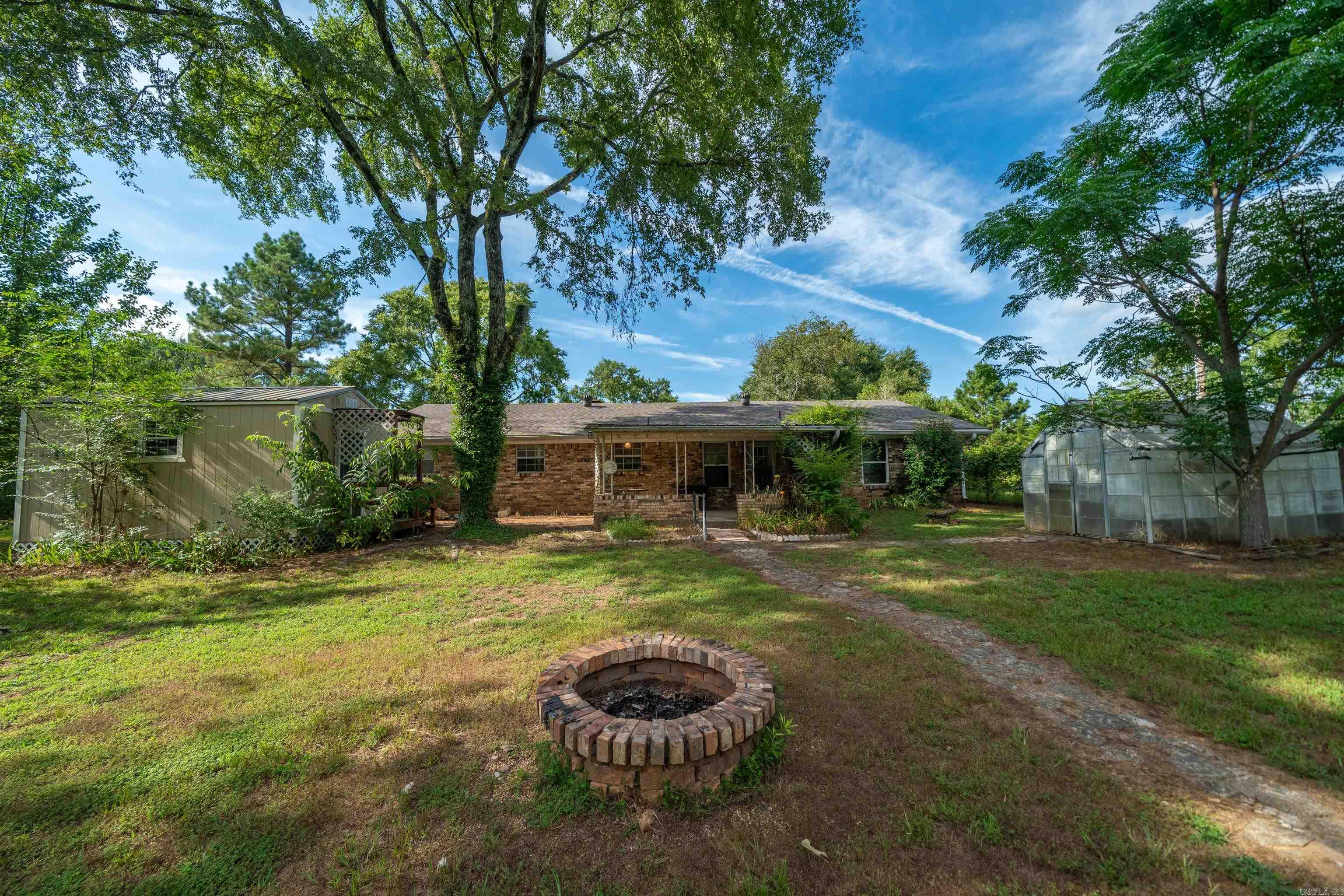 2857 Chestnut  Bismarck, AR