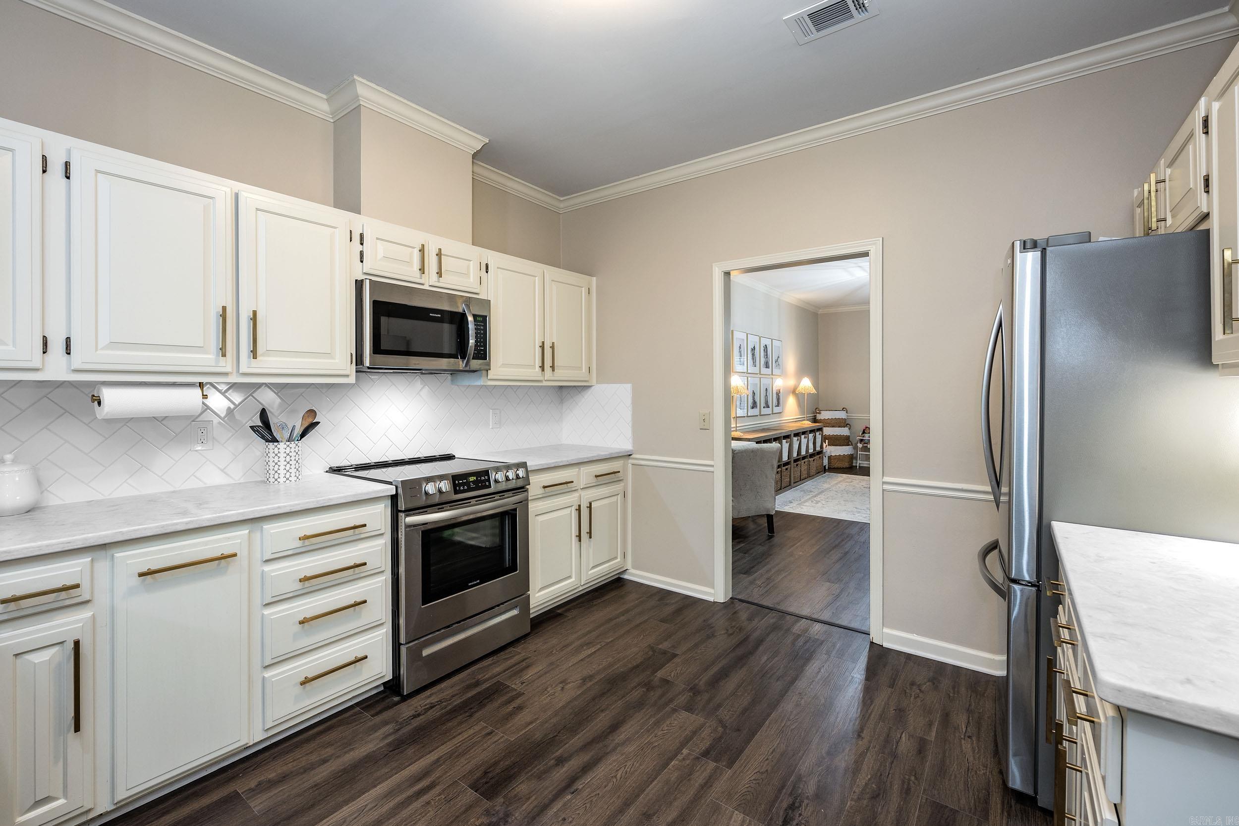 1821 Pickering Ln  Little Rock, AR
