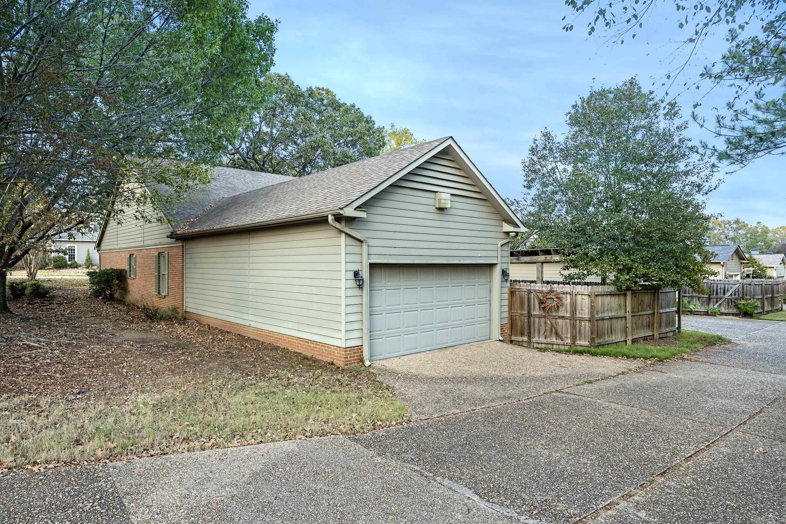 1821 Pickering Ln  Little Rock, AR