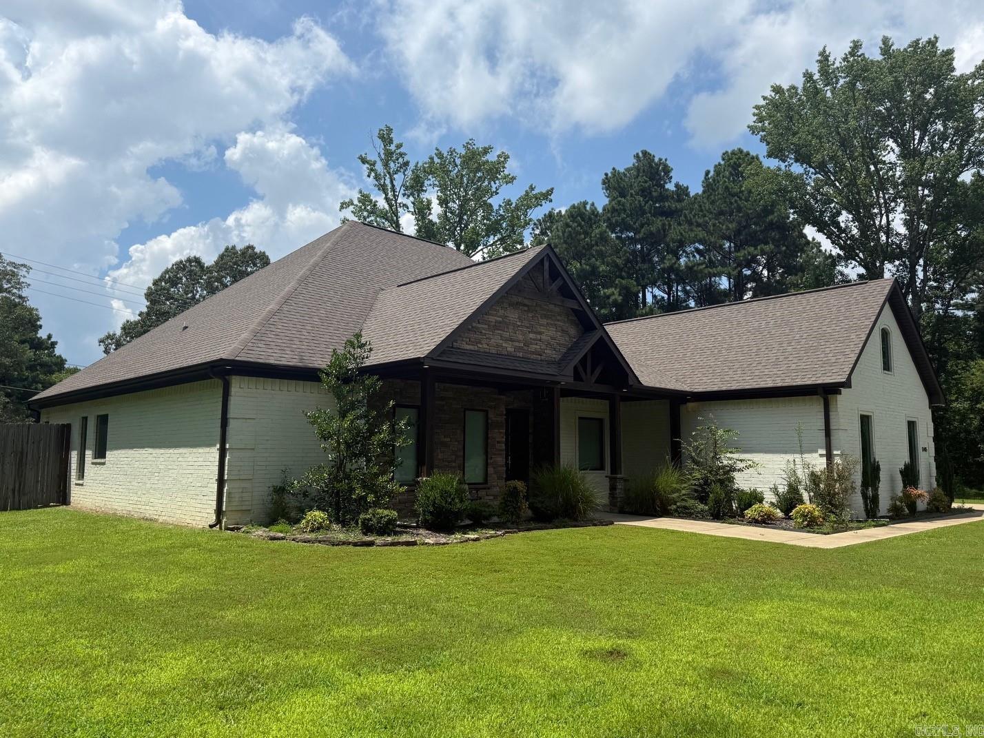 13405 Avilla West  Alexander, AR
