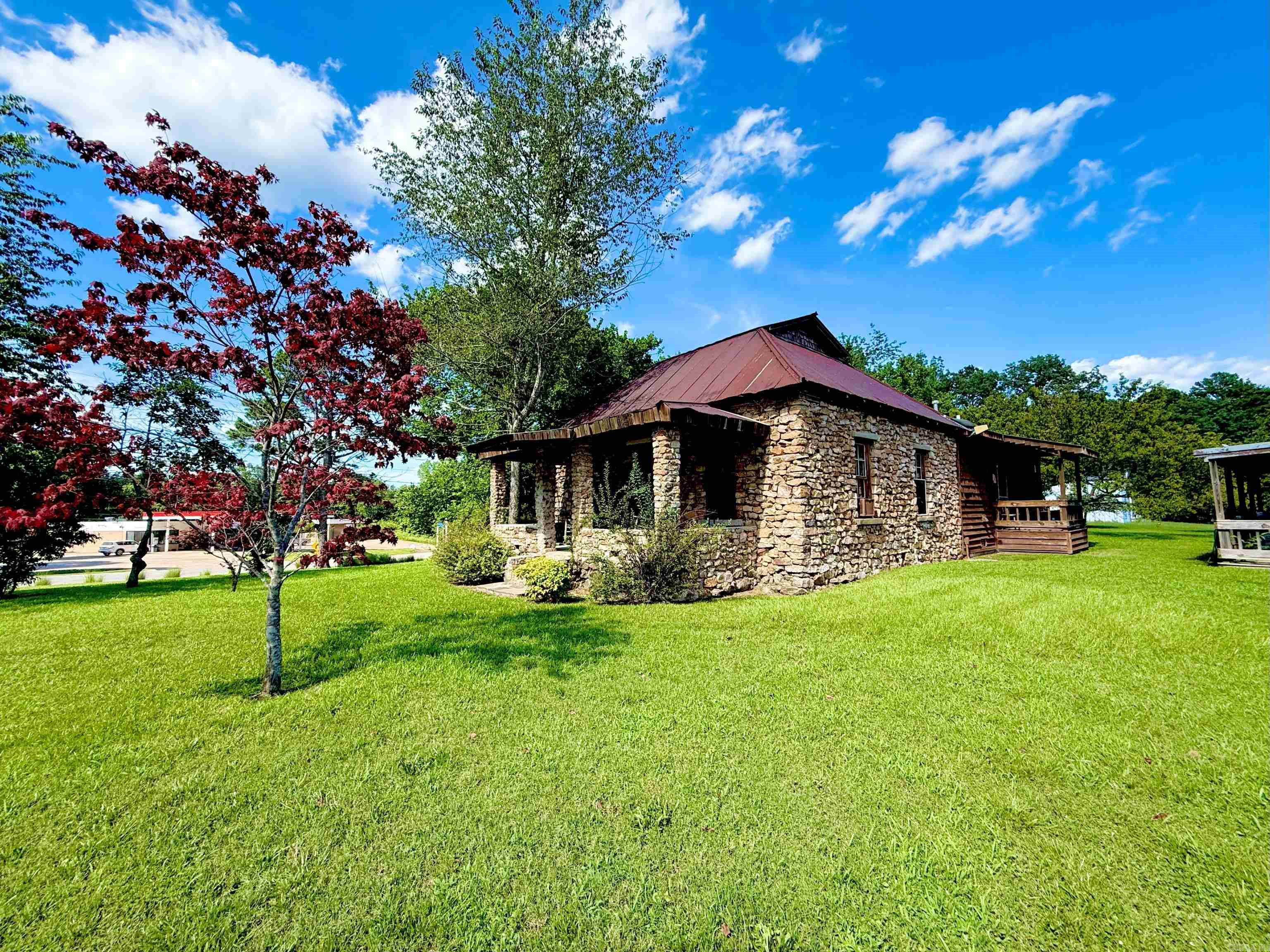 2598 Highway 56  Calico Rock, AR