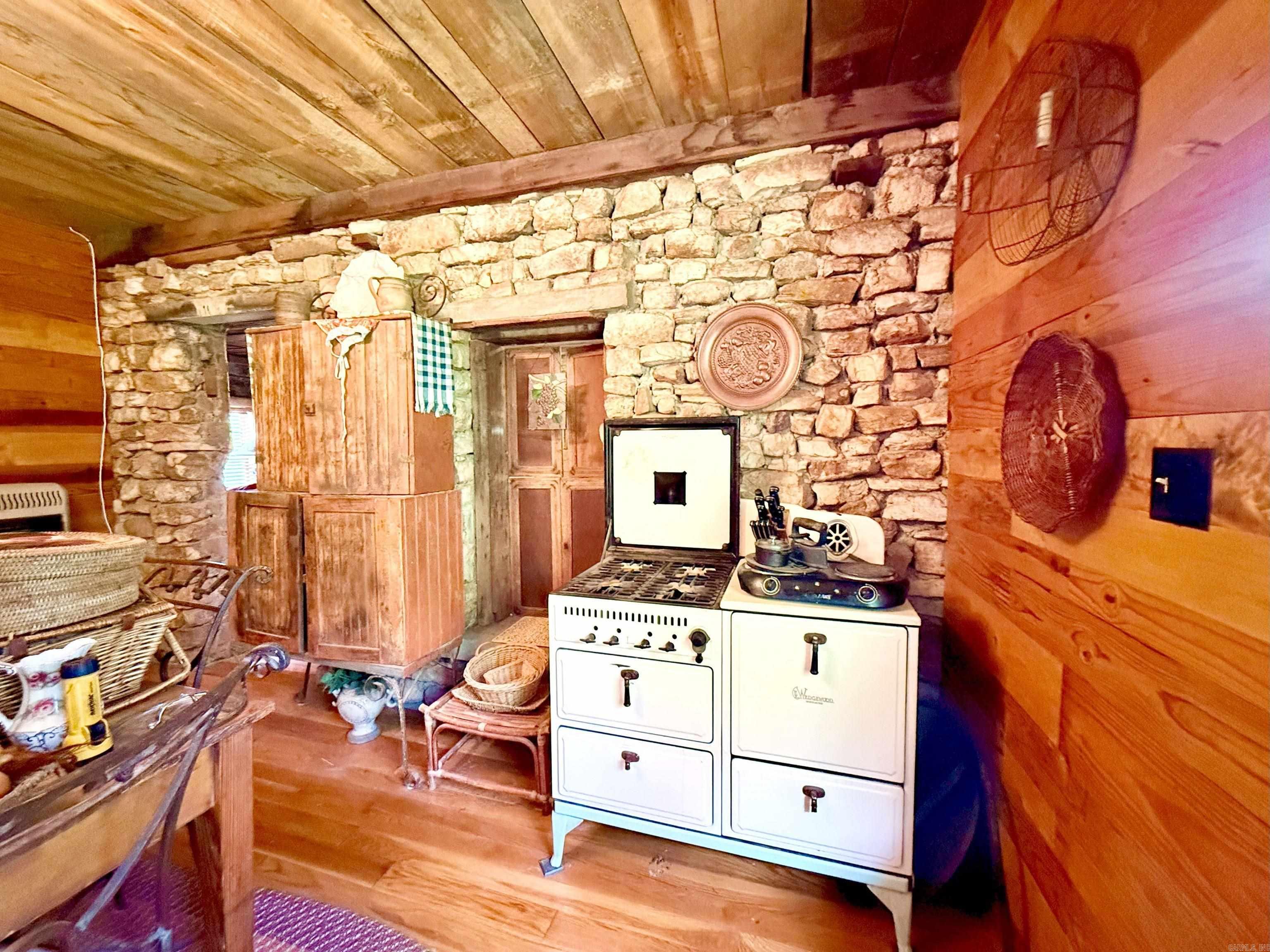 2598 Highway 56  Calico Rock, AR