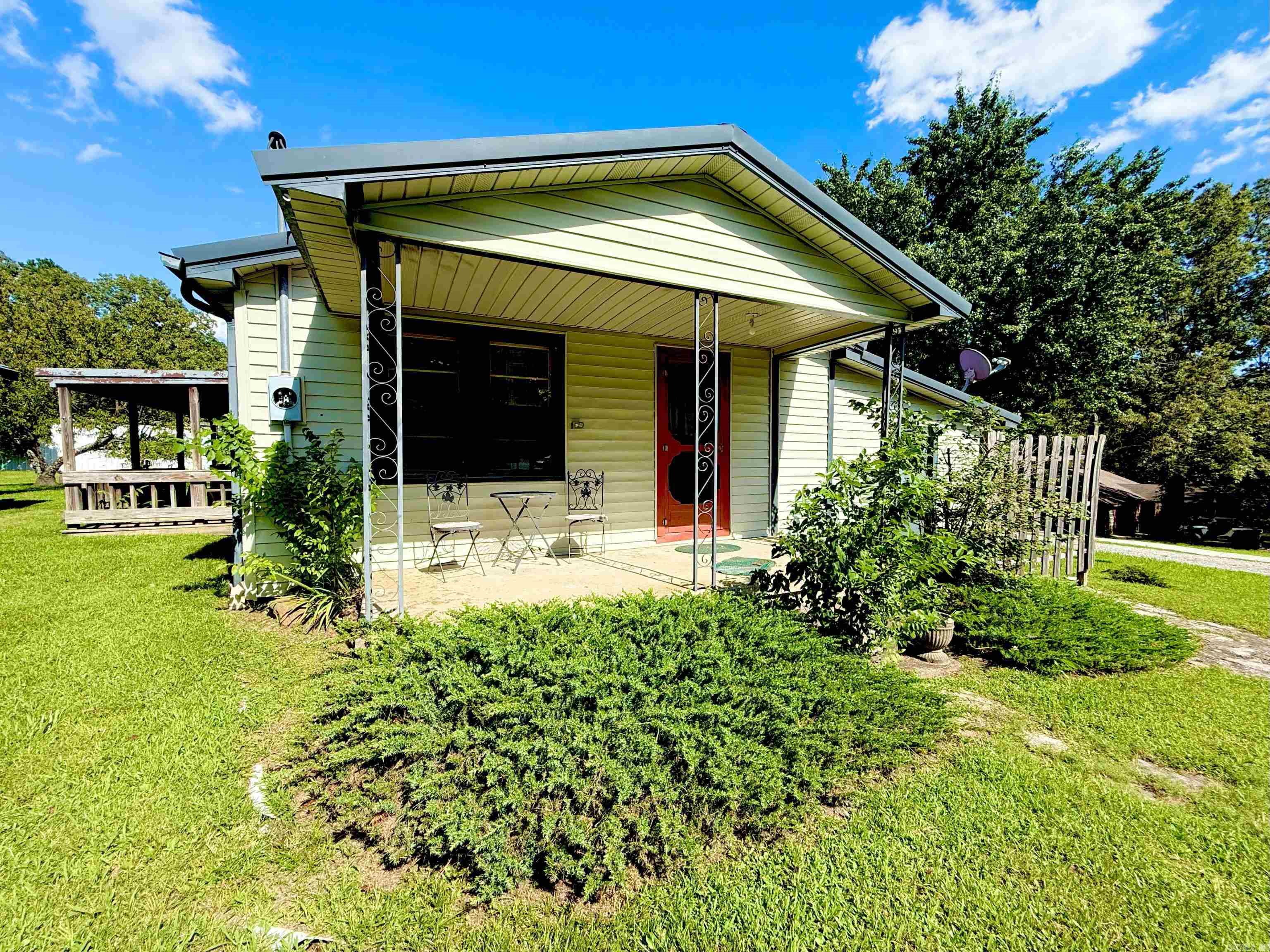 2598 Highway 56  Calico Rock, AR