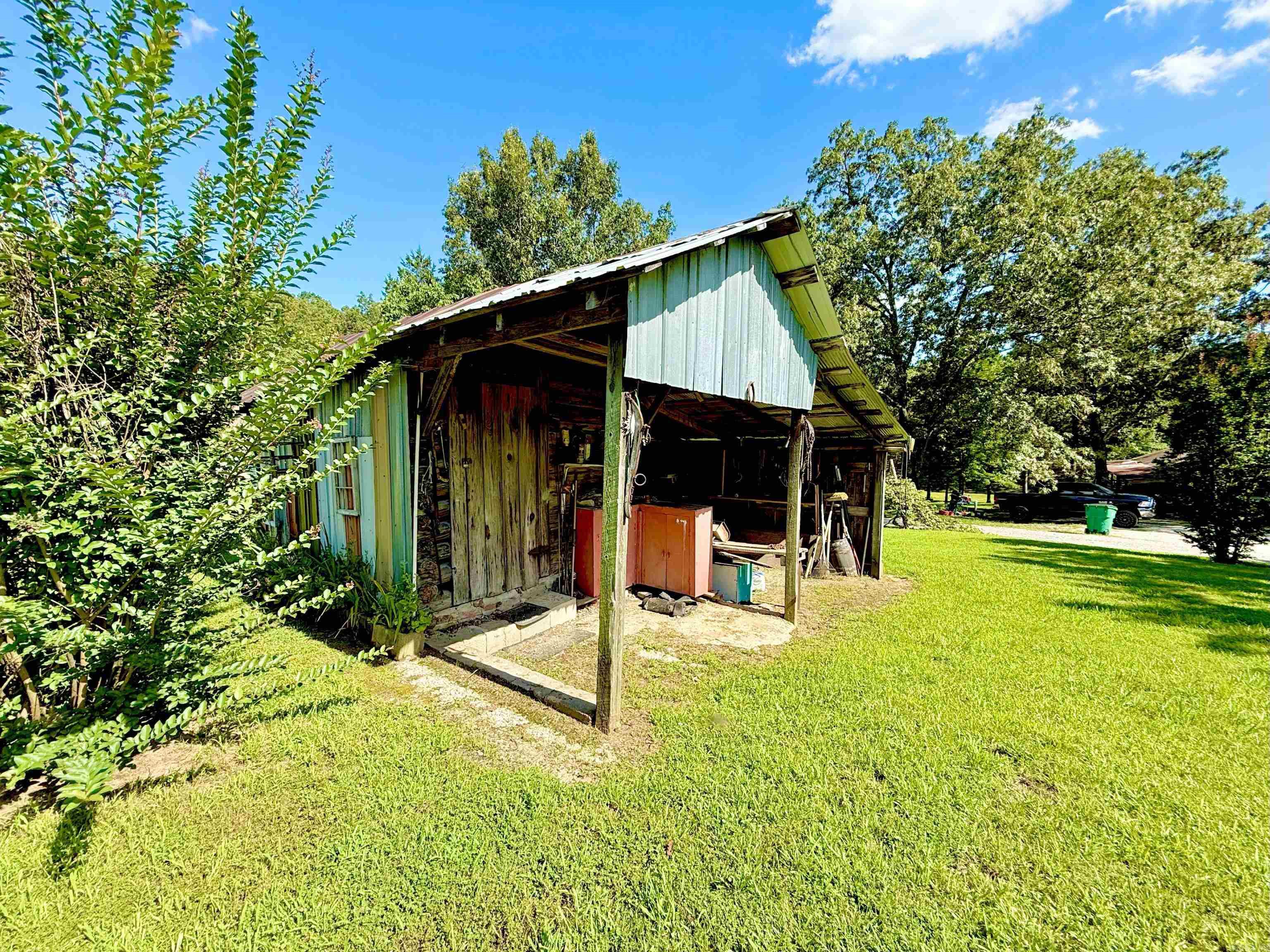 2598 Highway 56  Calico Rock, AR