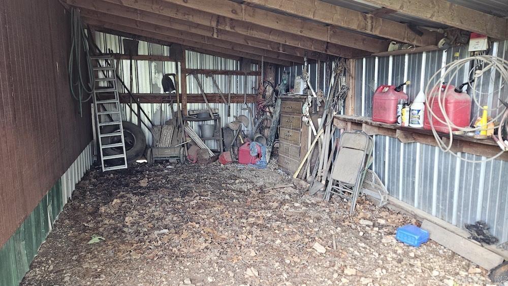 163 CR 5162  Huntsville, AR