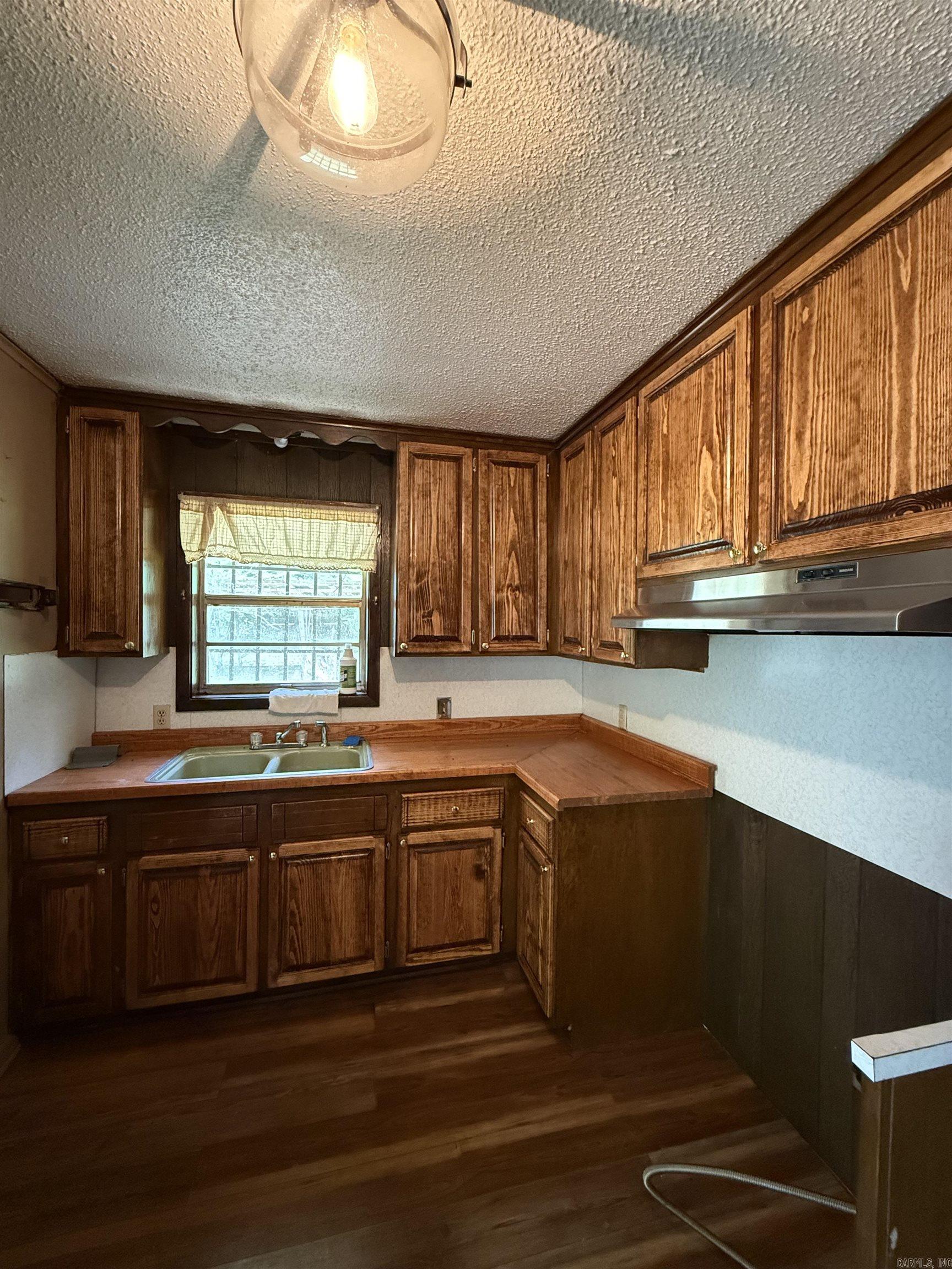 612 N Walnut St.  Warren, AR