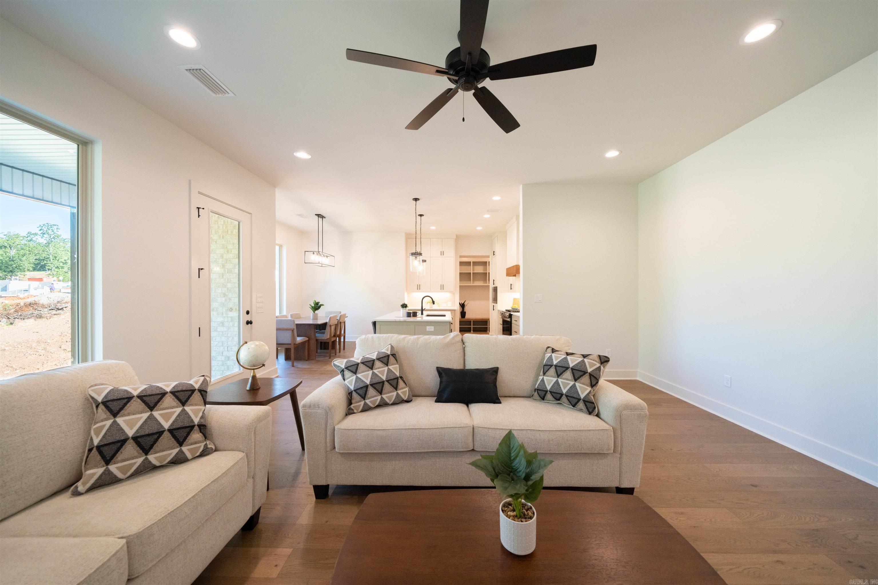 15113 Matterhorn  Maumelle, AR