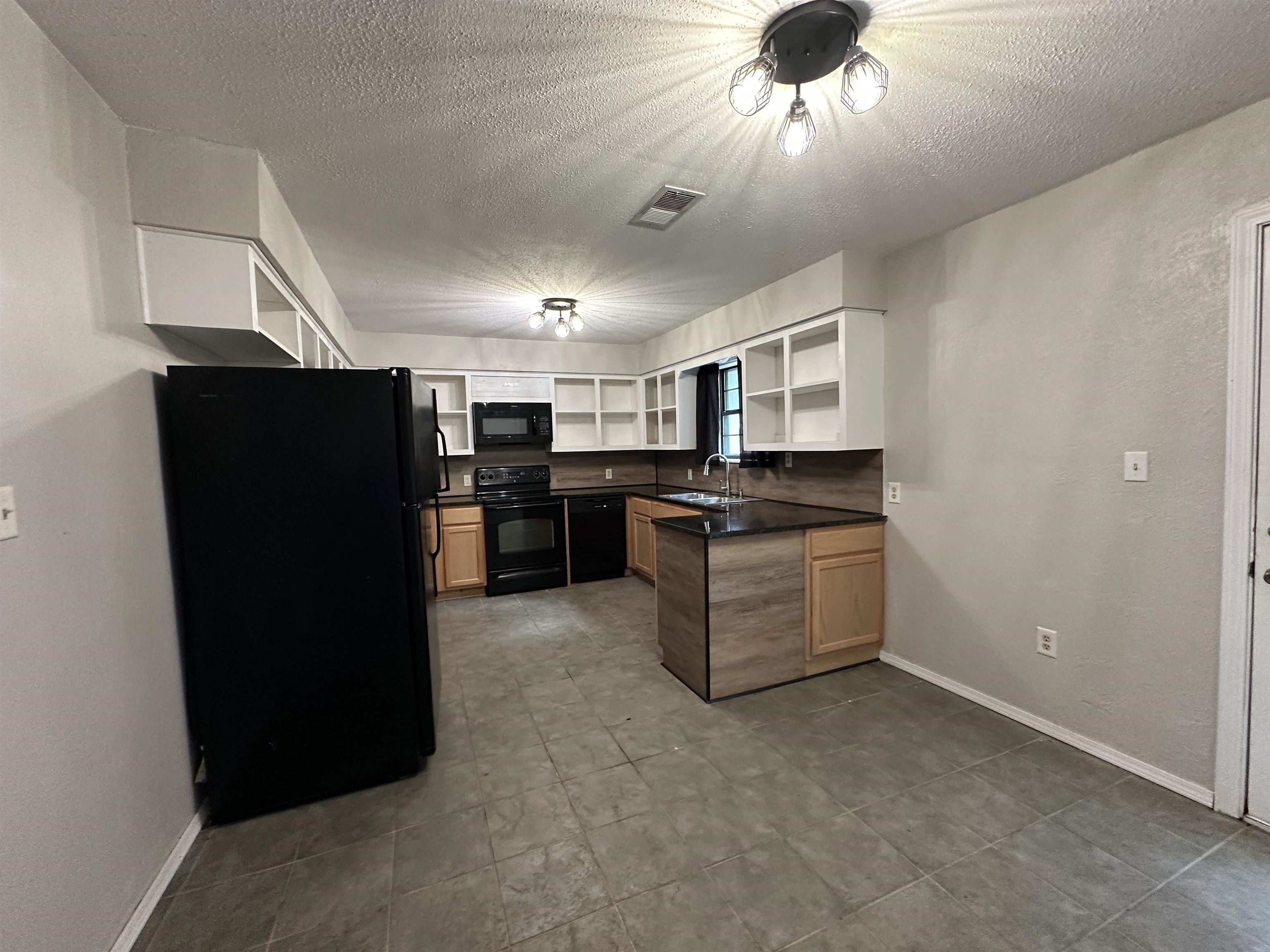 106 MC 3063  Yellville, AR