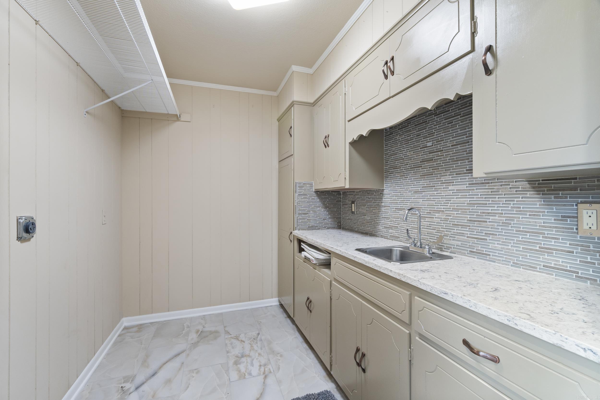 191 Taylor  Hot Springs, AR