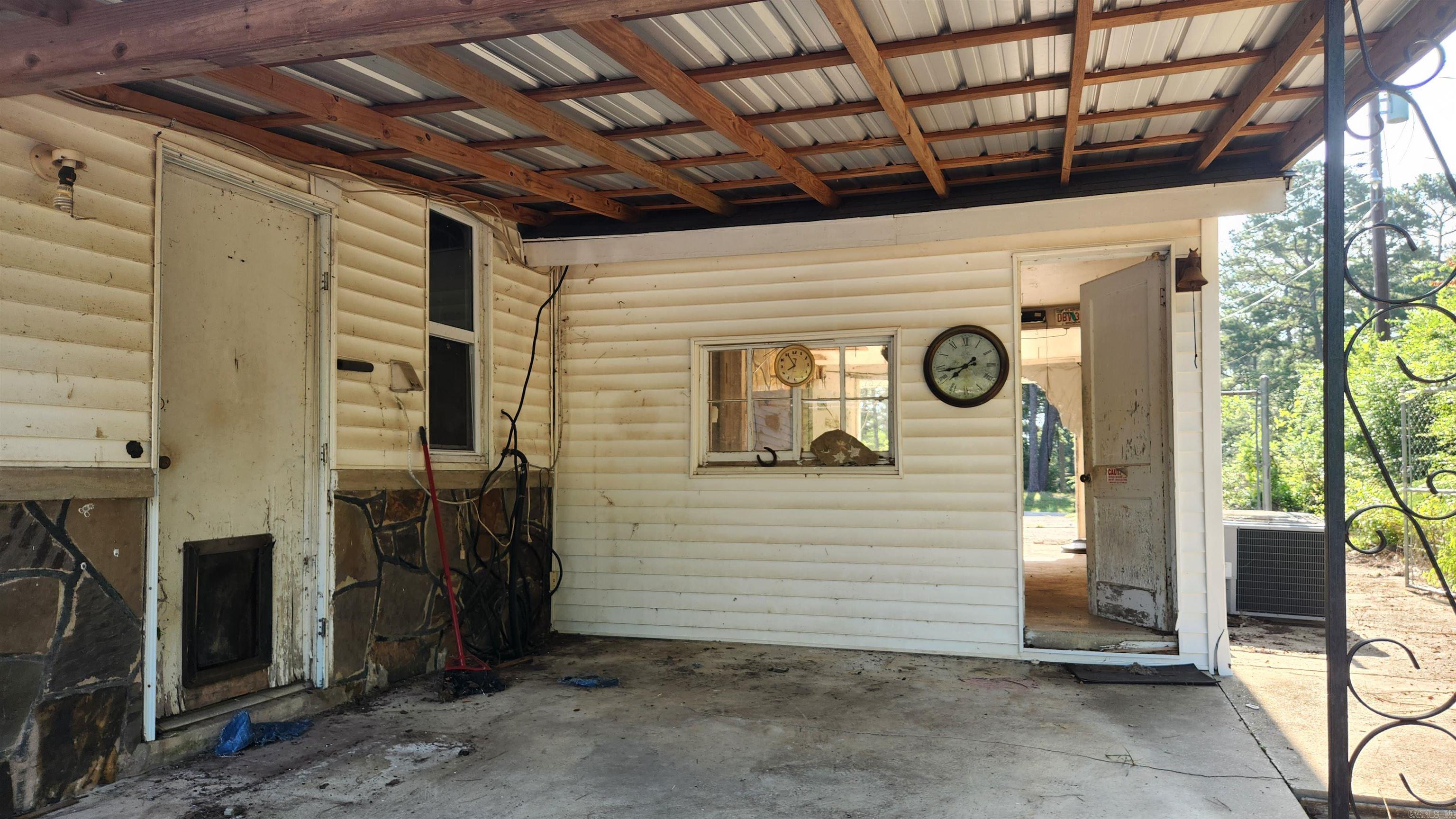 1193 W Hwy 270  Mount Ida, AR