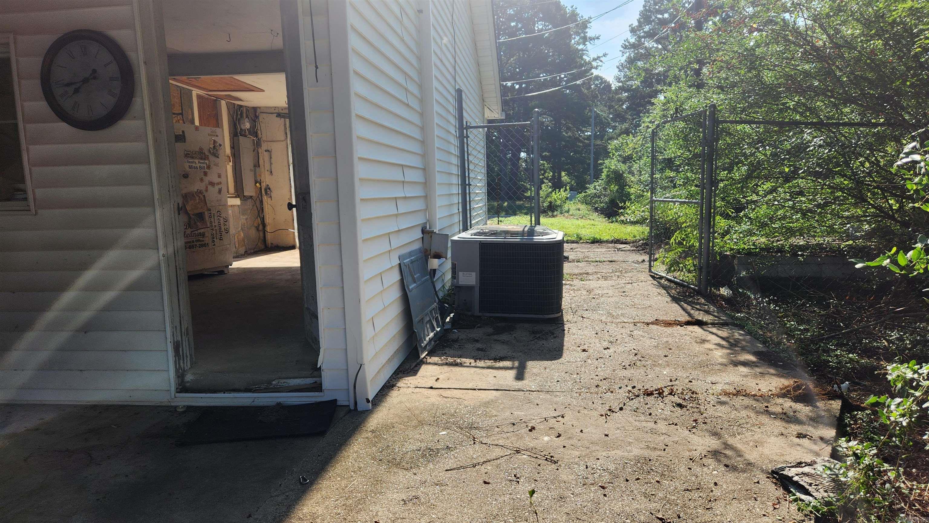 1193 W Hwy 270  Mount Ida, AR