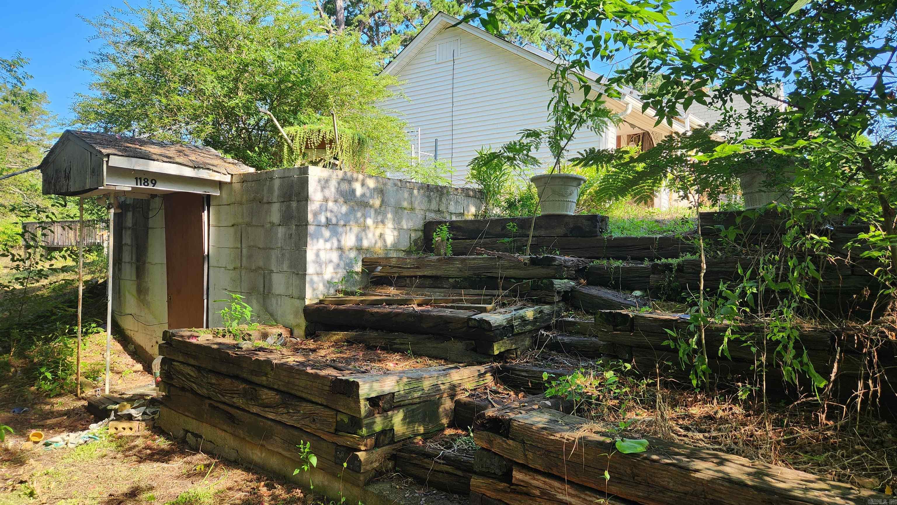 1193 W Hwy 270  Mount Ida, AR