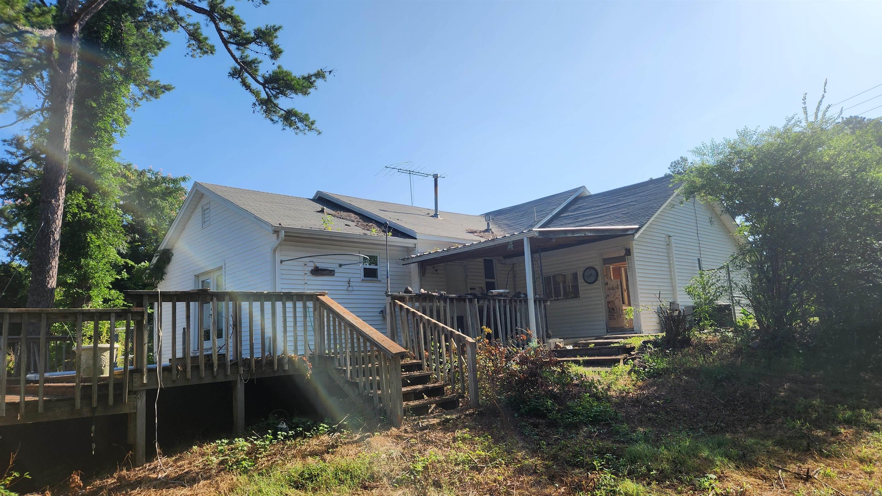 1193 W Hwy 270  Mount Ida, AR
