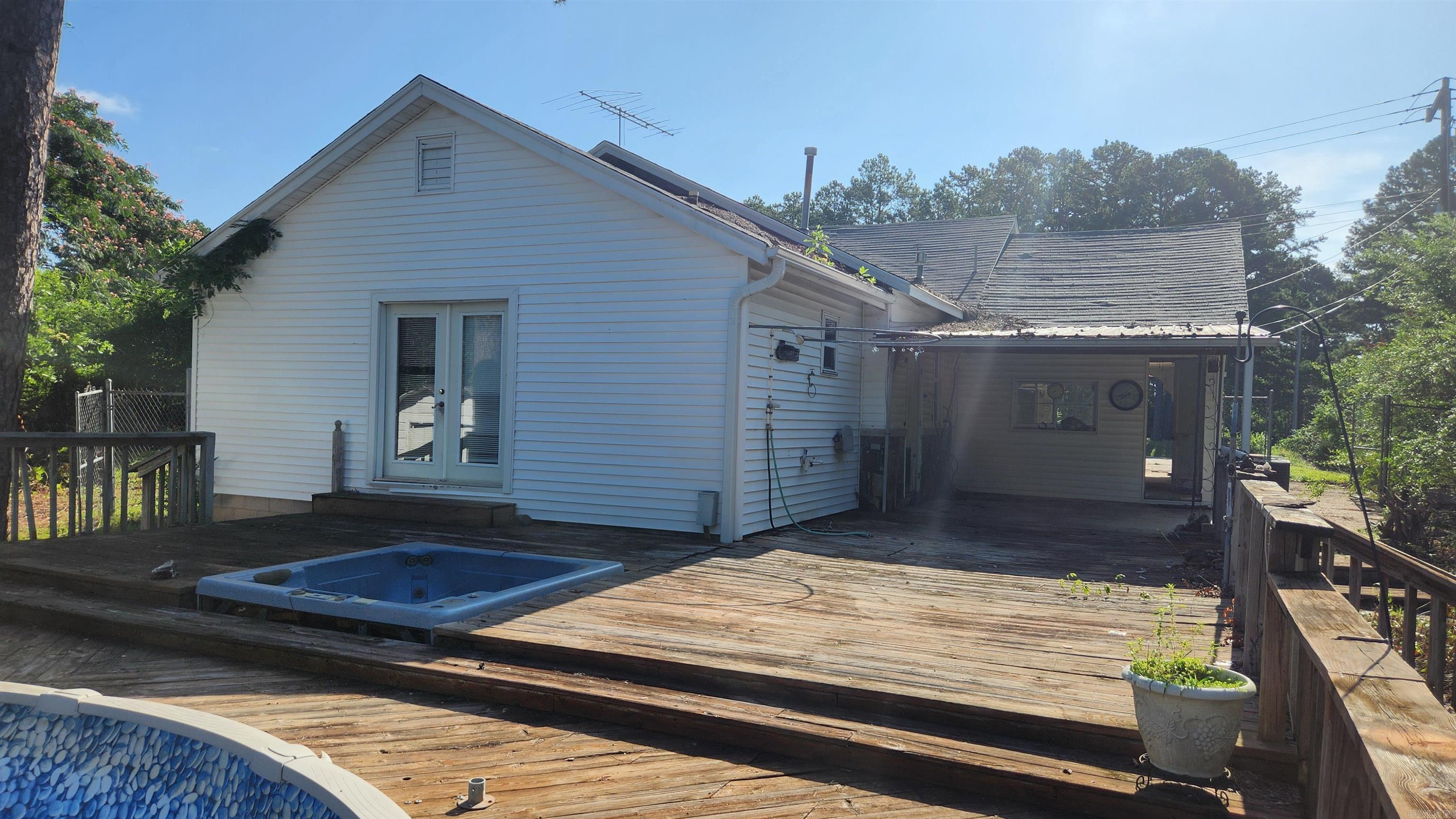 1193 W Hwy 270  Mount Ida, AR